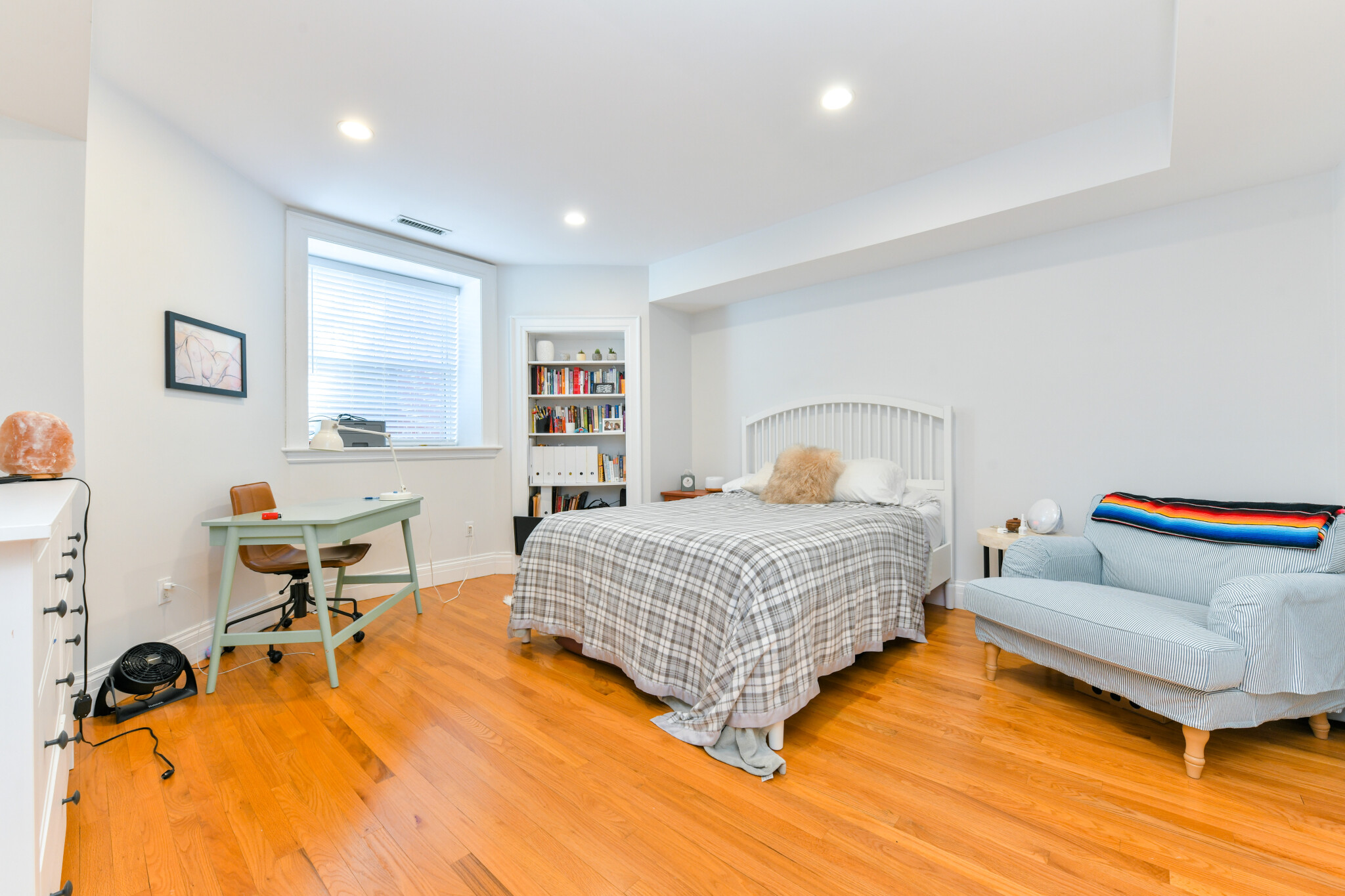 74 Monmouth St, Longwood