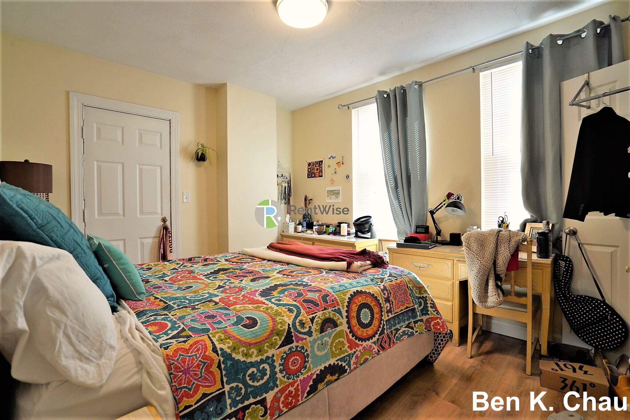 14 Lorraine Ter, Allston