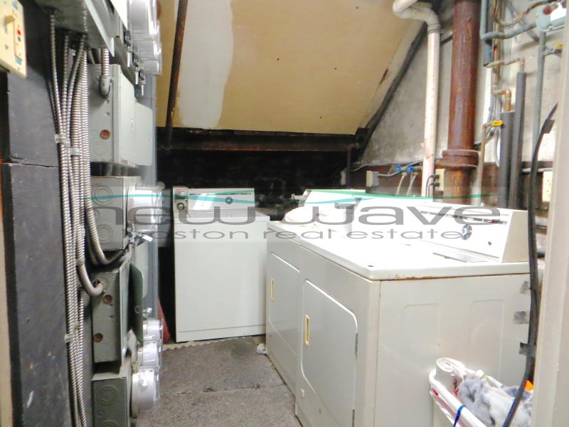 72 Revere St, Beacon Hill