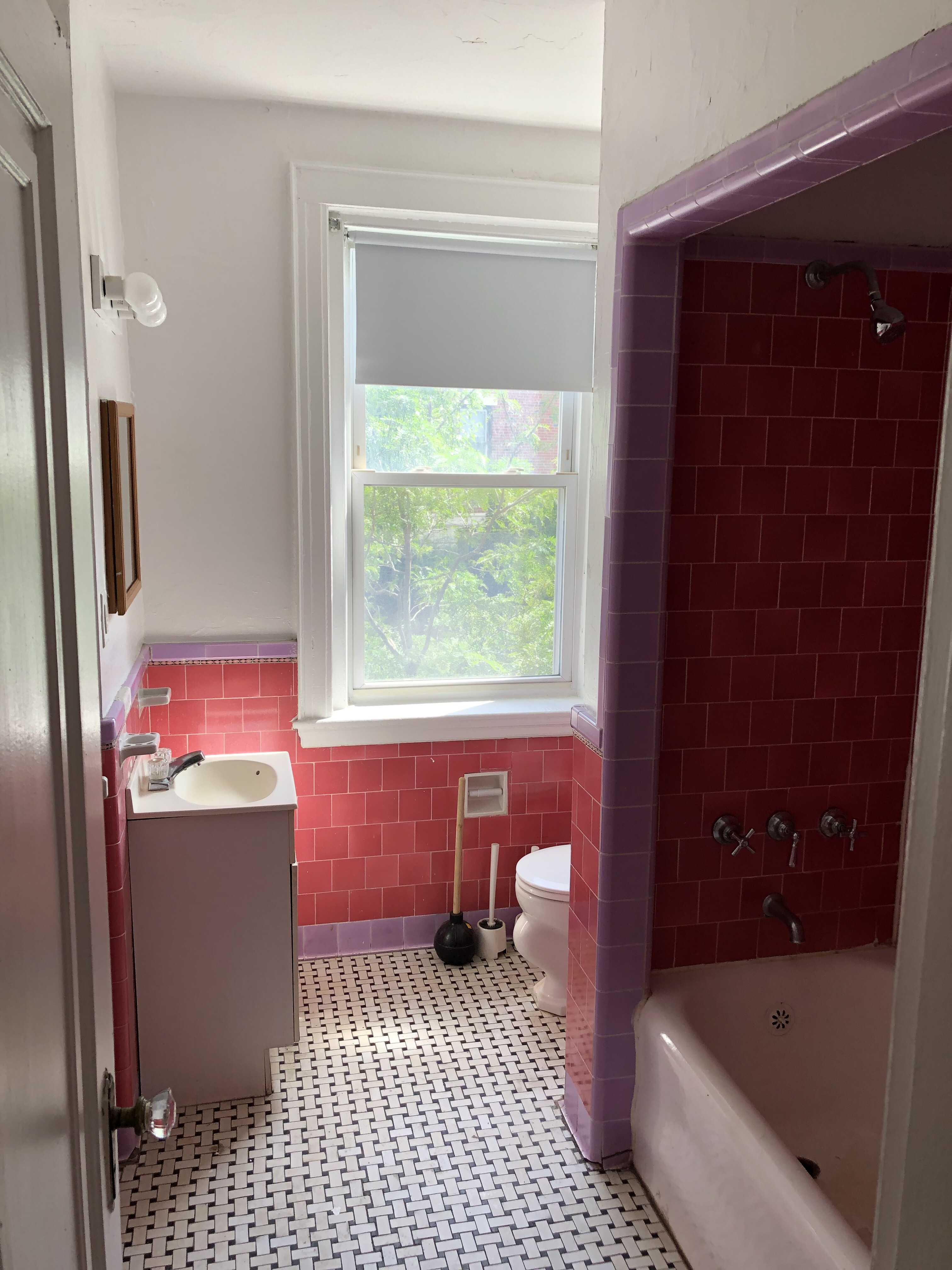 2044 Commonwealth Ave, Brighton