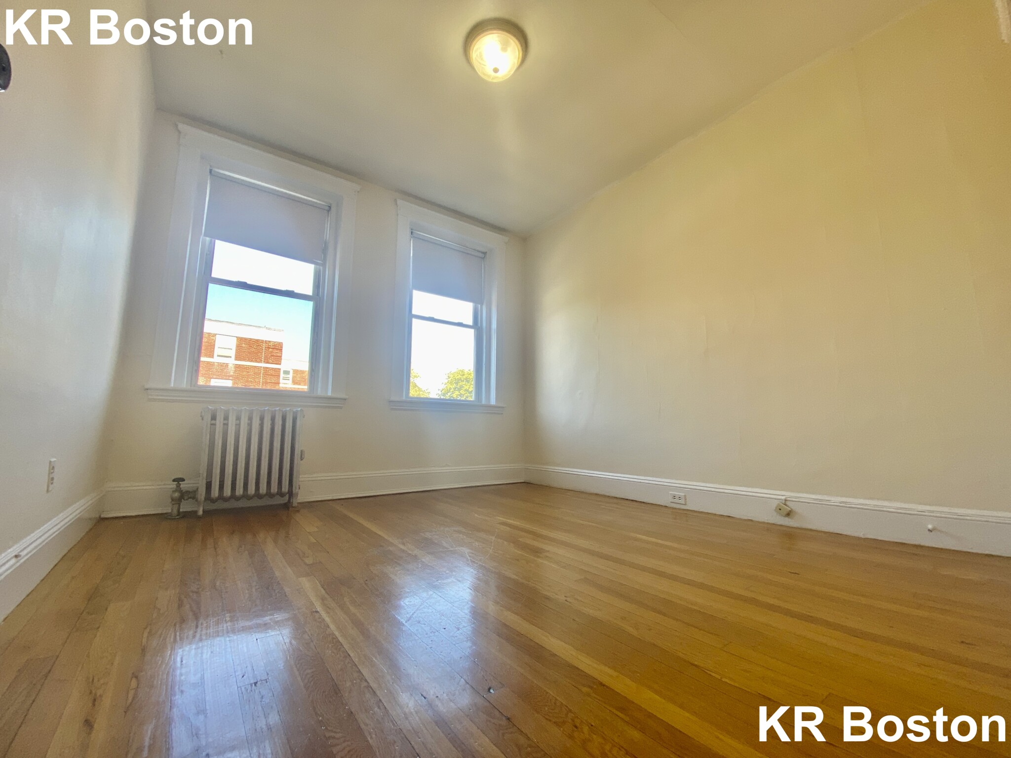 135 Washington St, Brighton