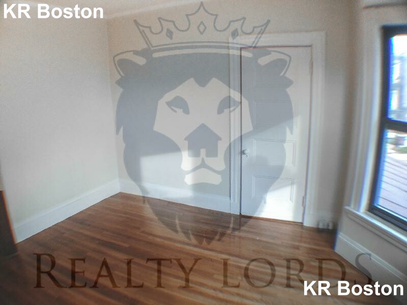 35 Quint Ave, Allston