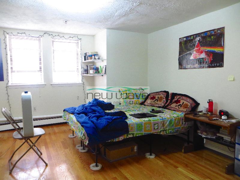 58 Queensberry, Fenway