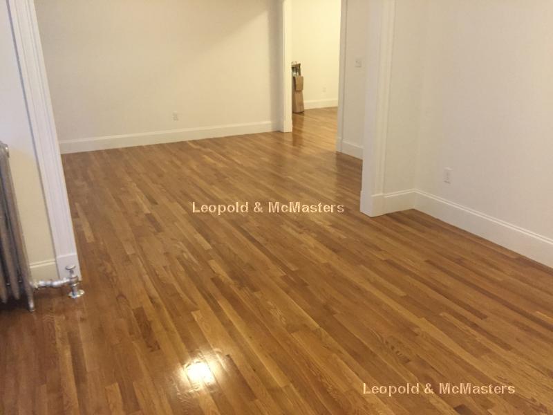 83 Winchester St, Coolidge Corner