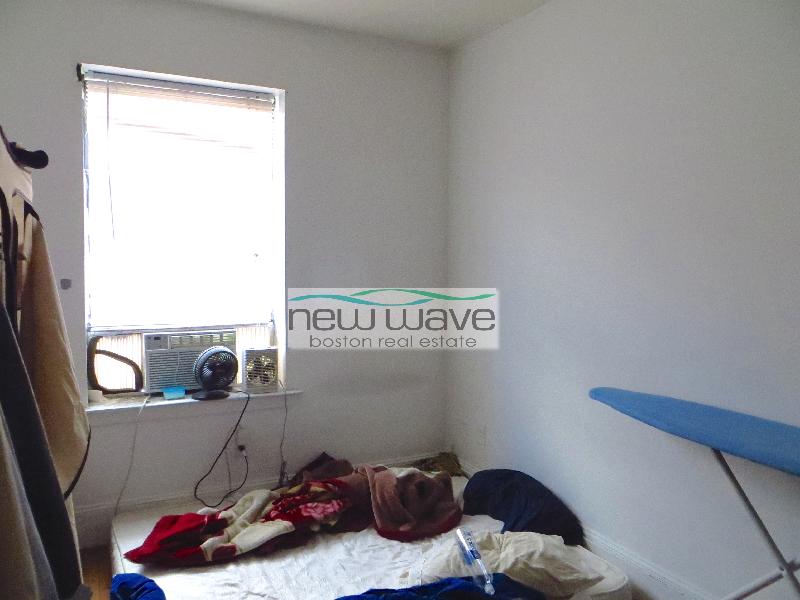 878 Huntington Ave, Mission Hill