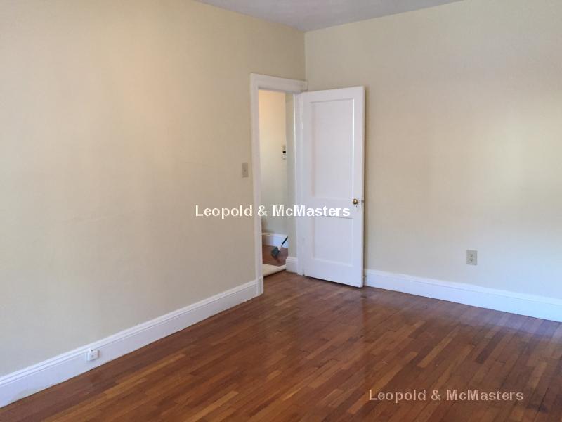 41 Chestnut Hill Ave, Brighton