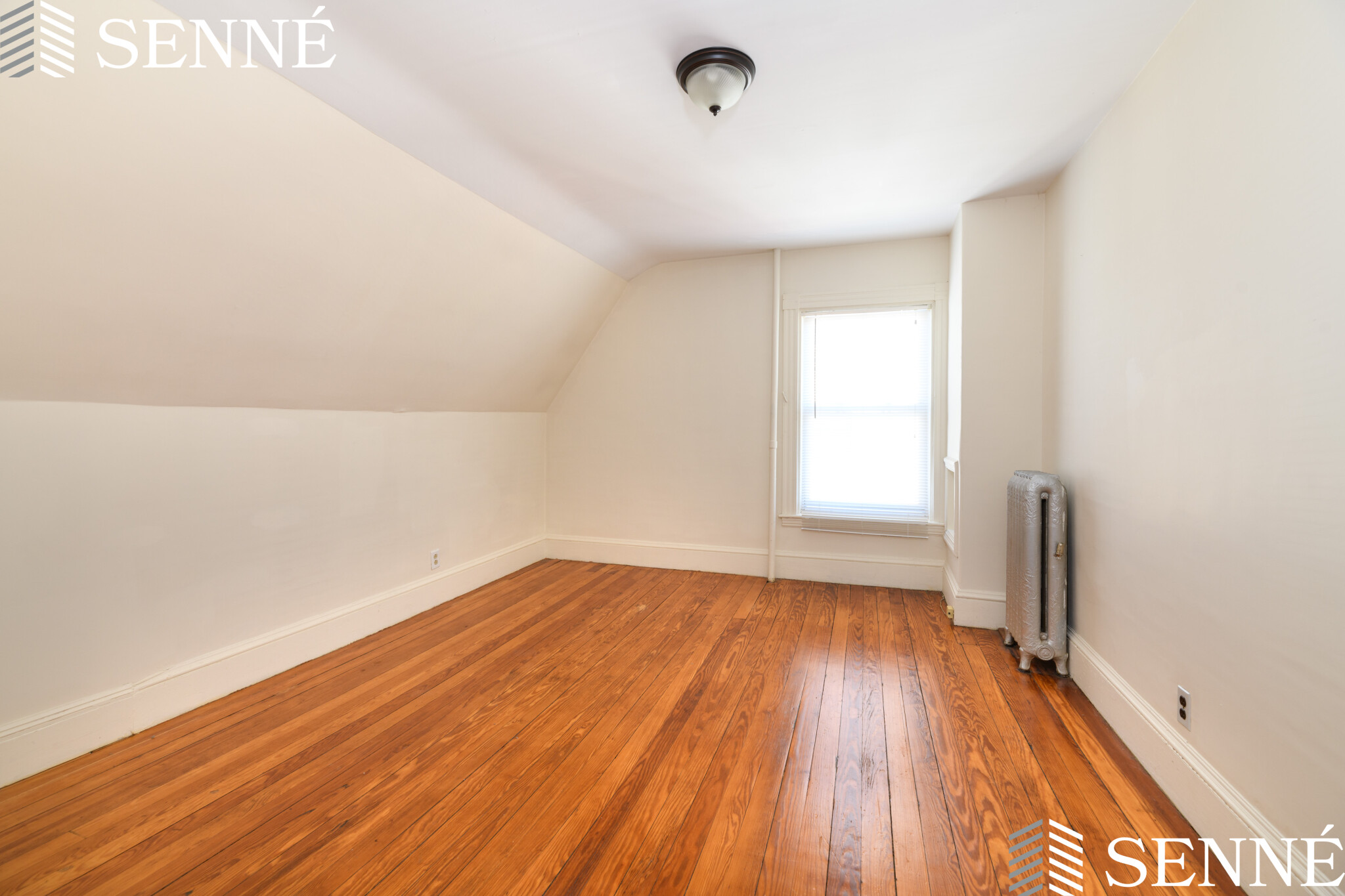 27 Hammond St, Harvard Square