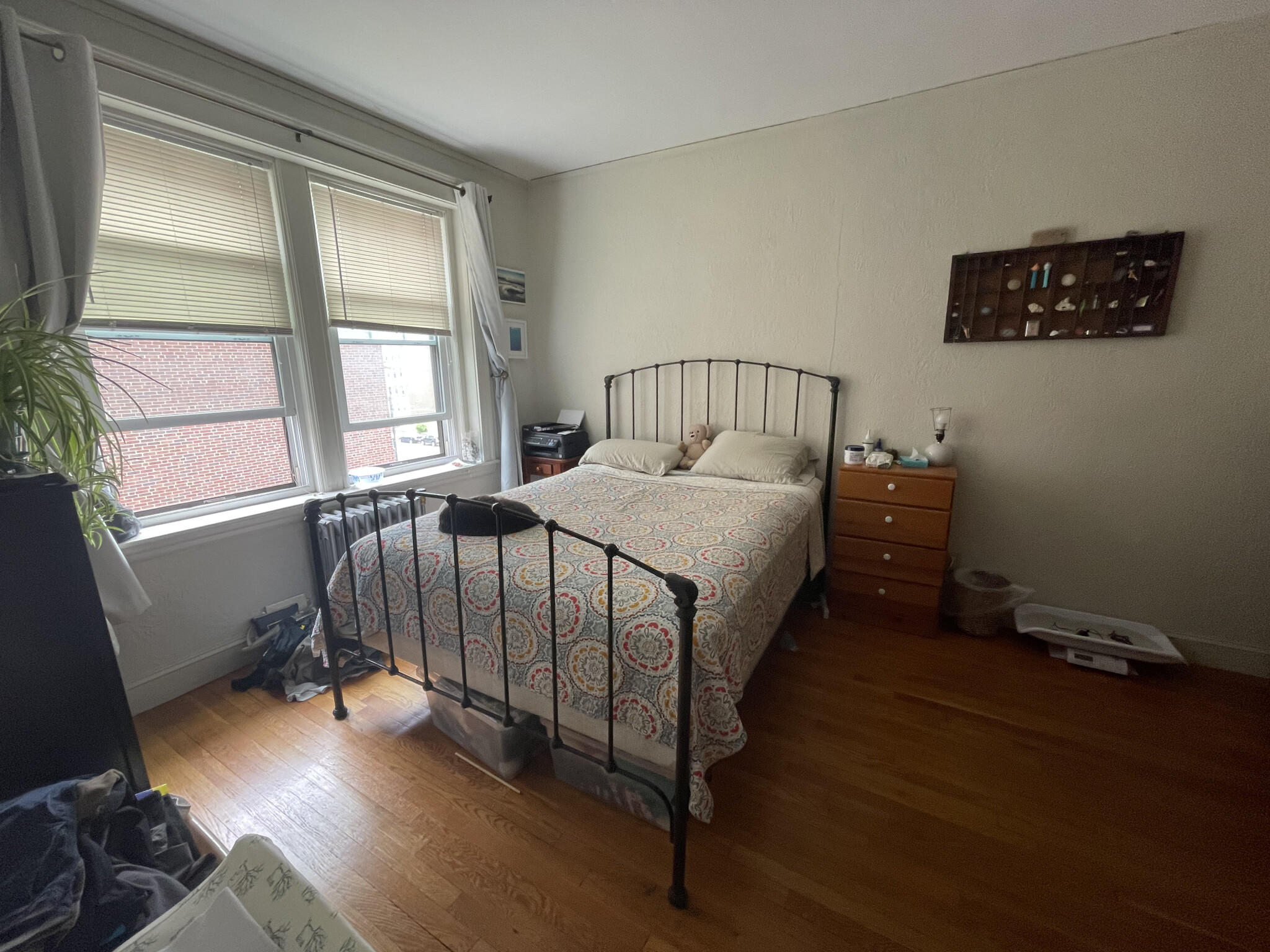 1949 Commonwealth Ave, Brighton