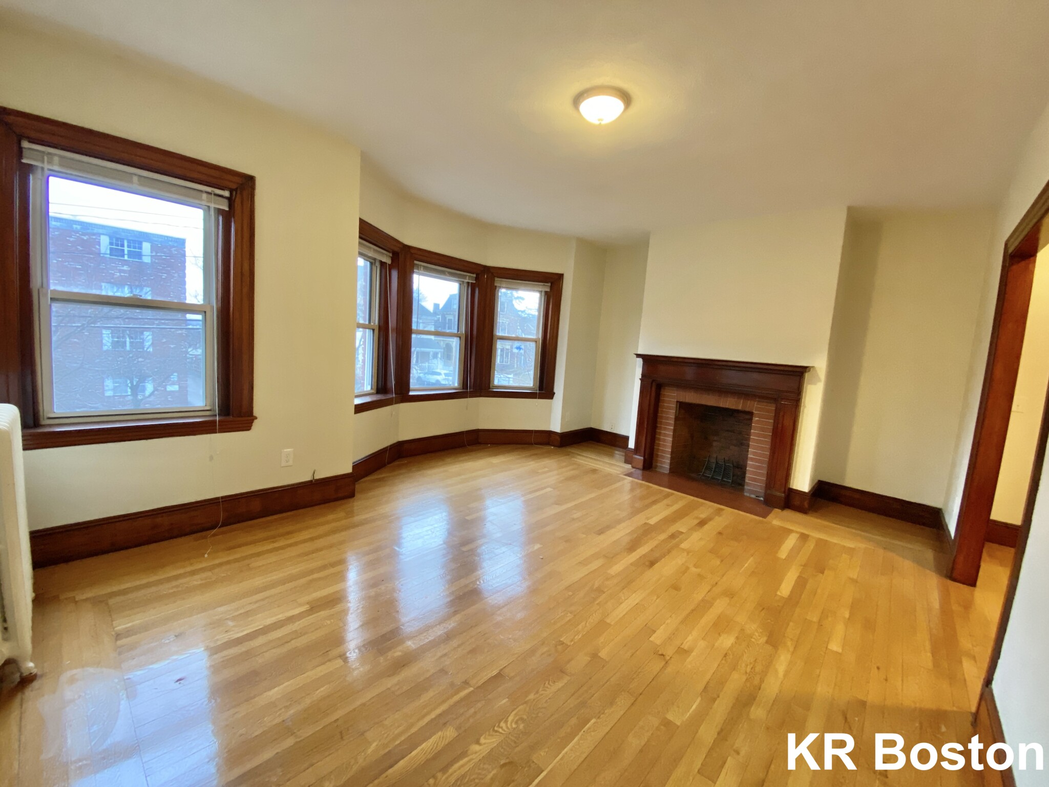 156 Summer St, Winter Hill