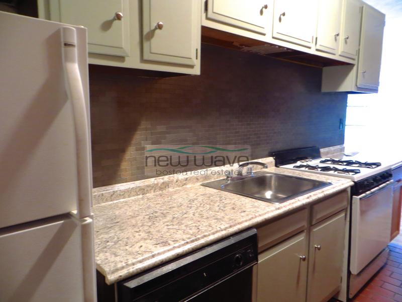 64 Louis Prang St, Fenway