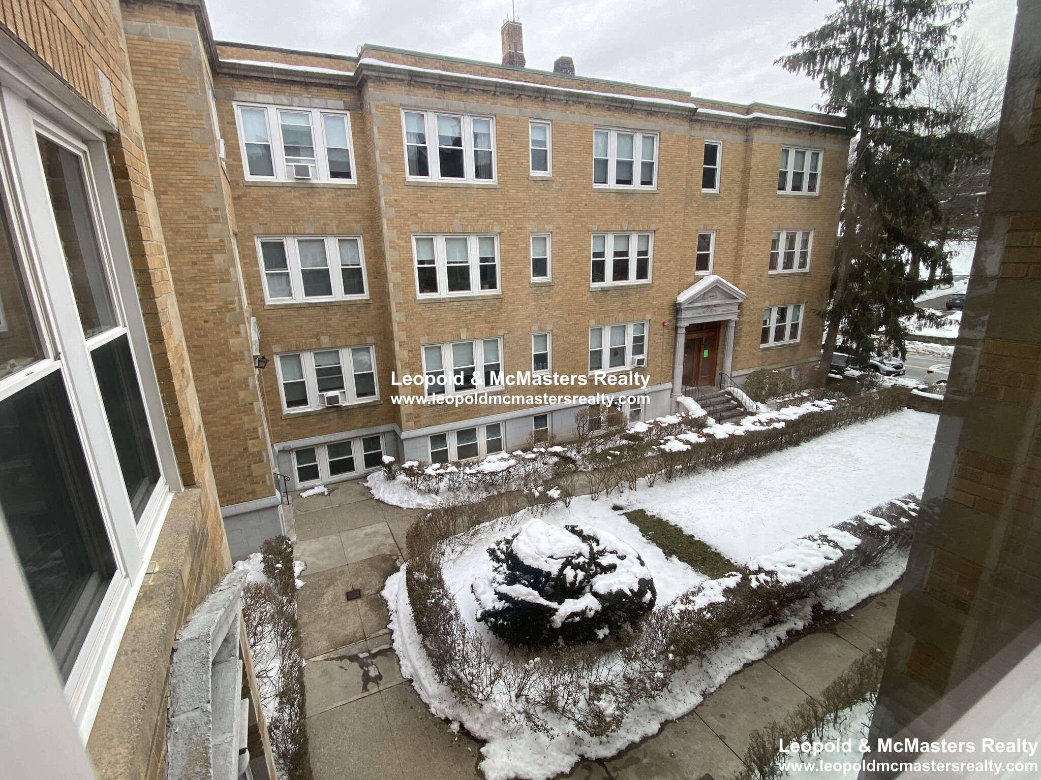 85 Winchester St, Coolidge Corner