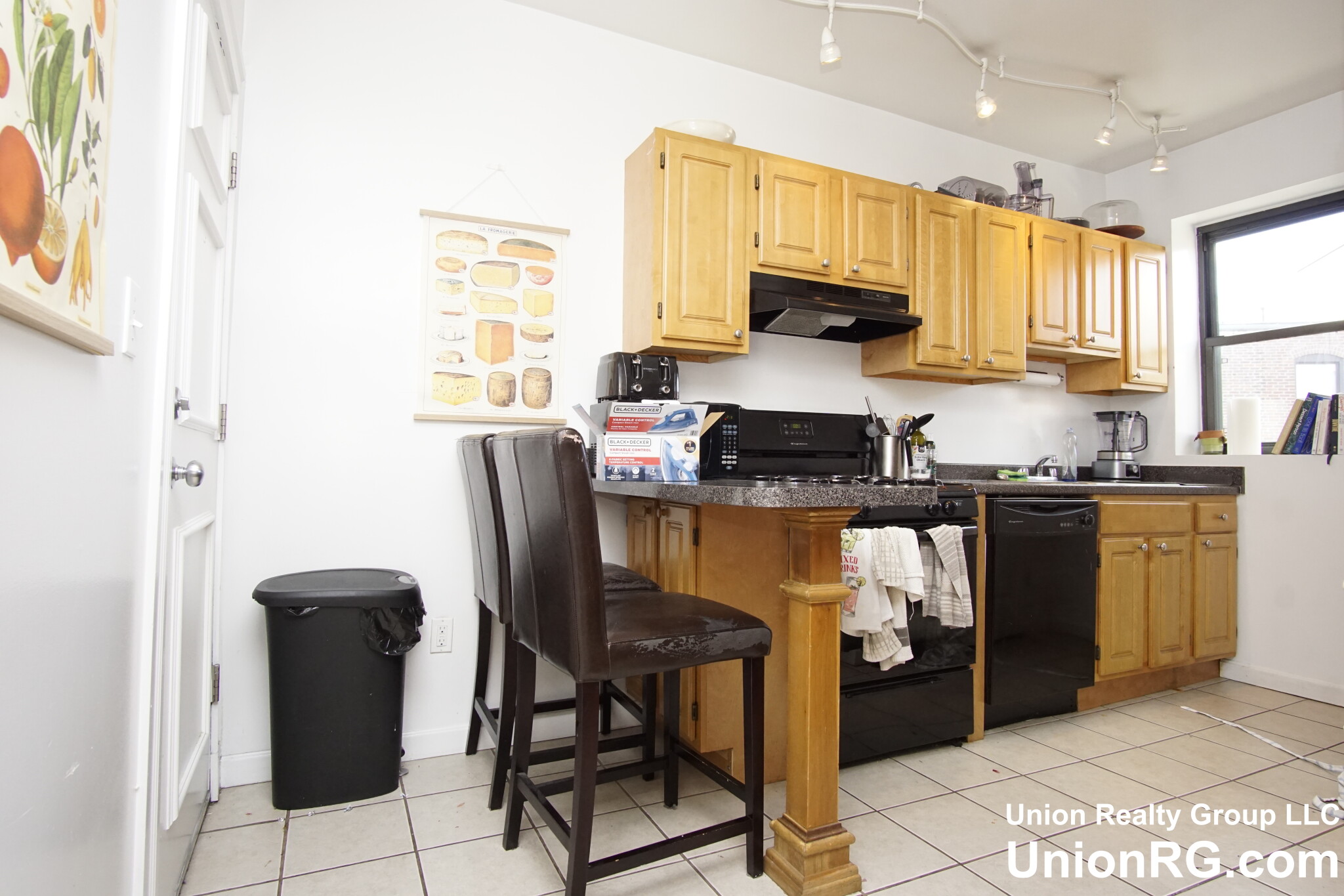 1942 Beacon St, Brighton