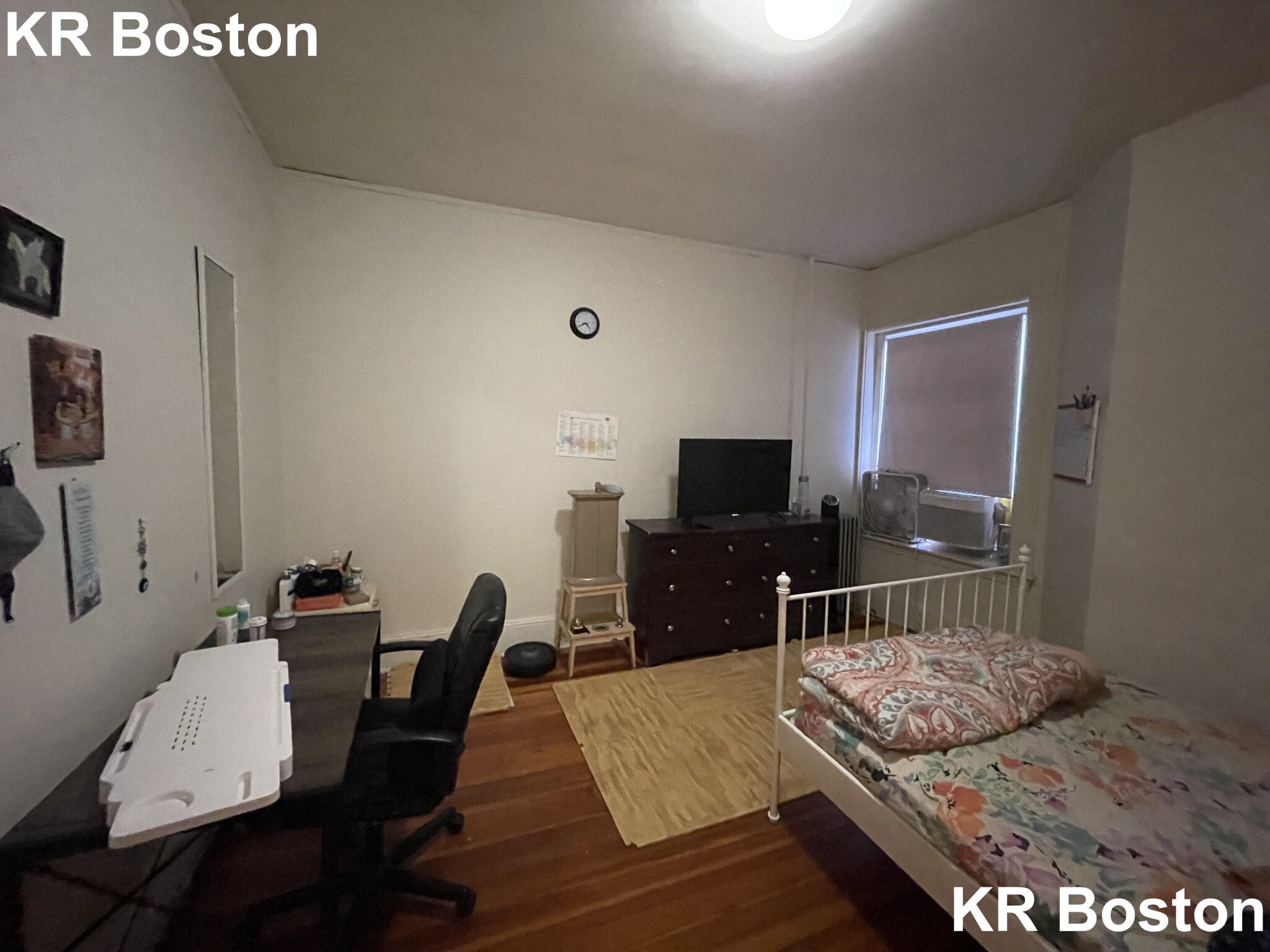 1581 Beacon St, Washington Square