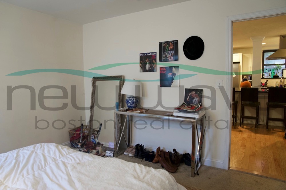 841 Parker St, Mission Hill