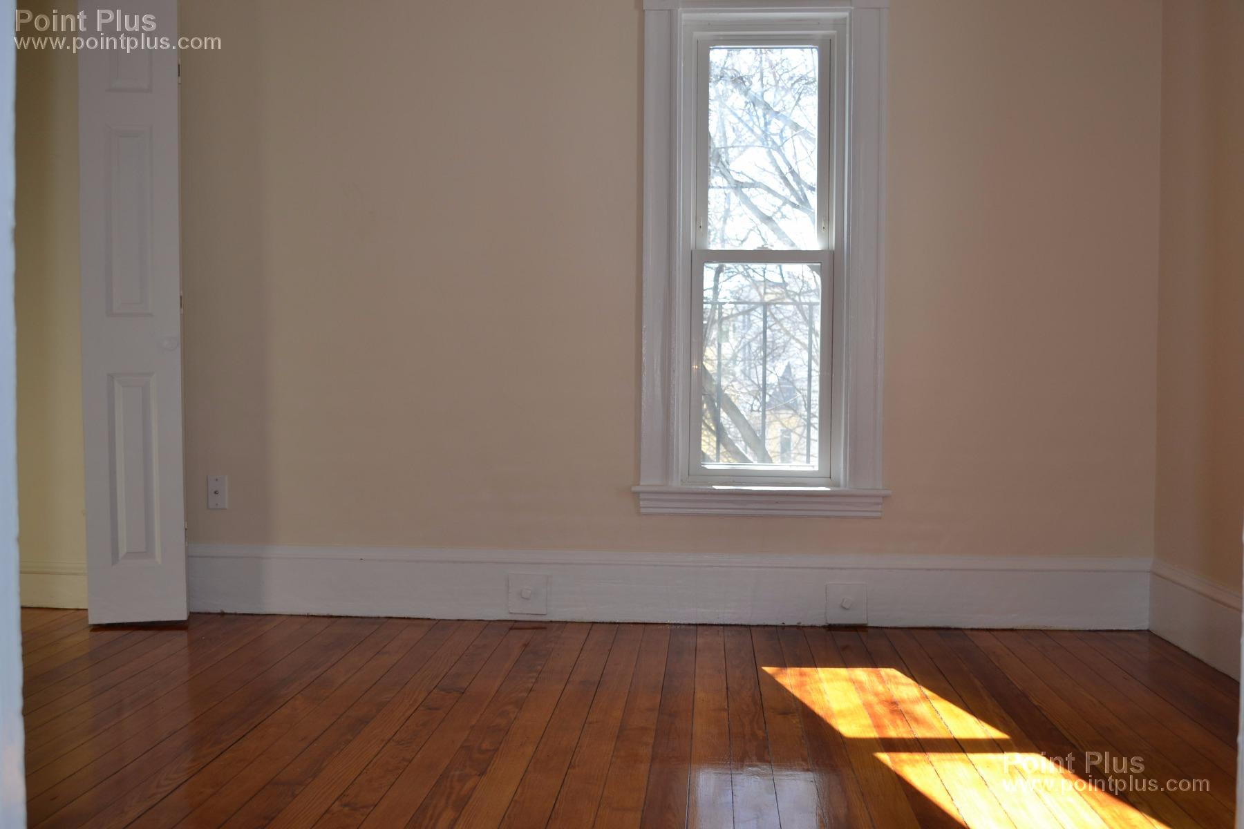 1 Porter Cir, Porter Square