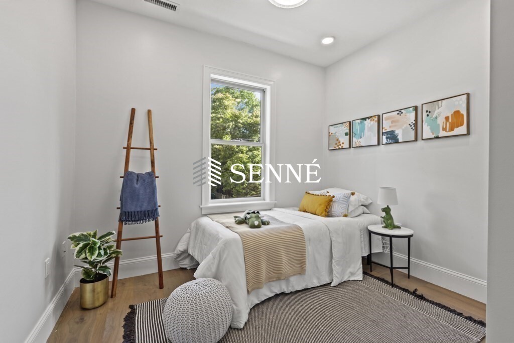 27 Winslow St, Harvard Square