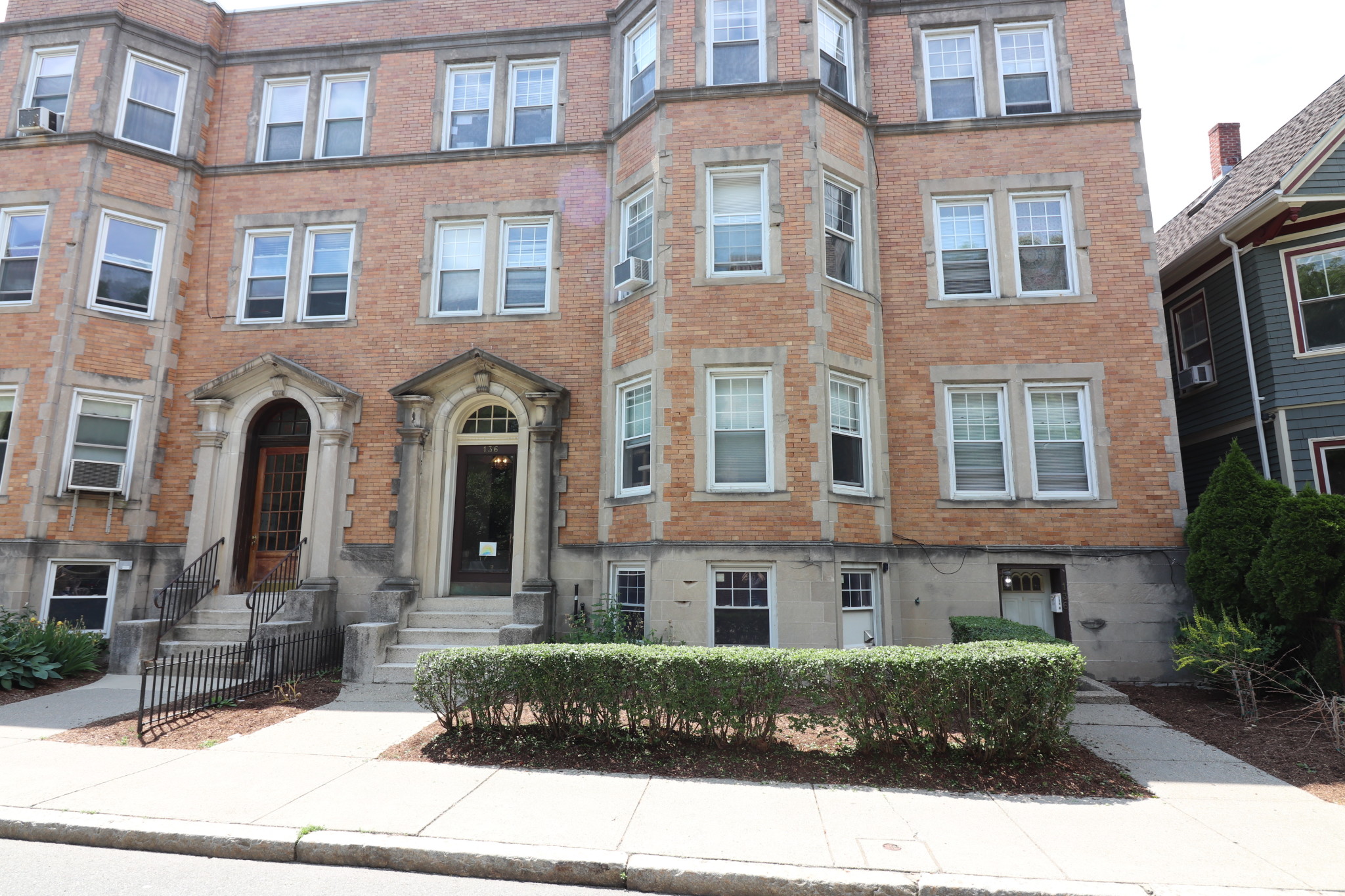 136 Pleasant, Coolidge Corner