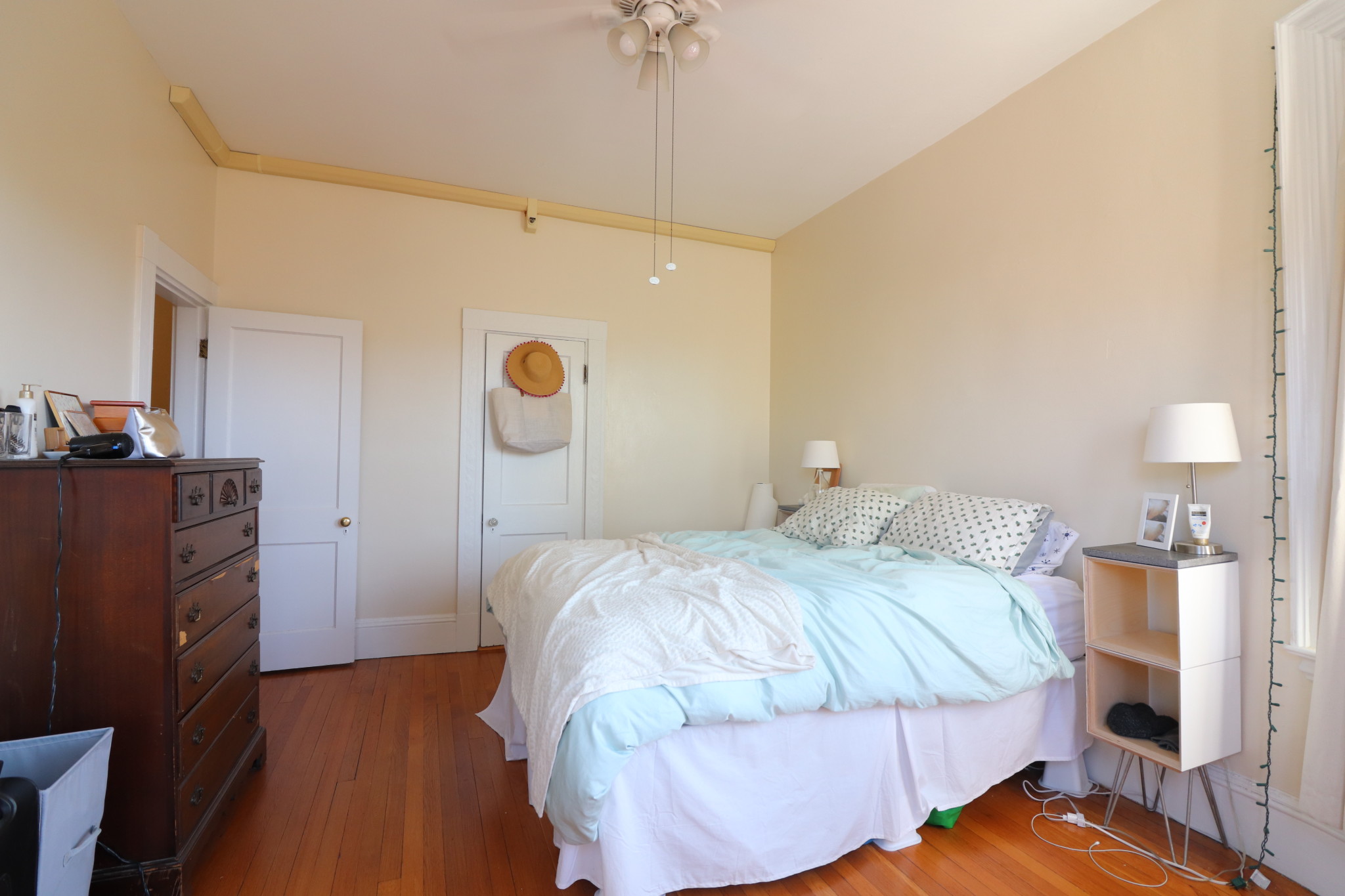 1477 Beacon St, Coolidge Corner