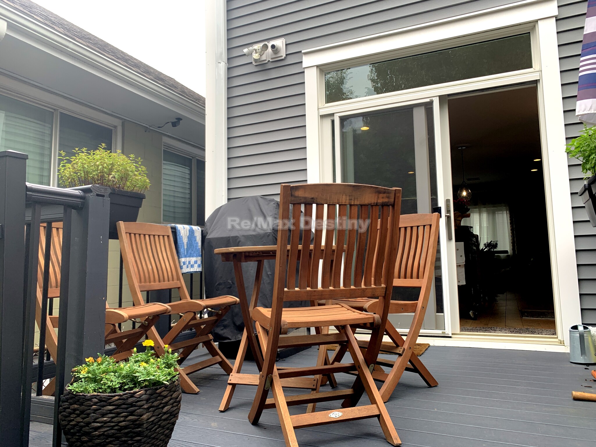 162 Saratoga St, East Boston