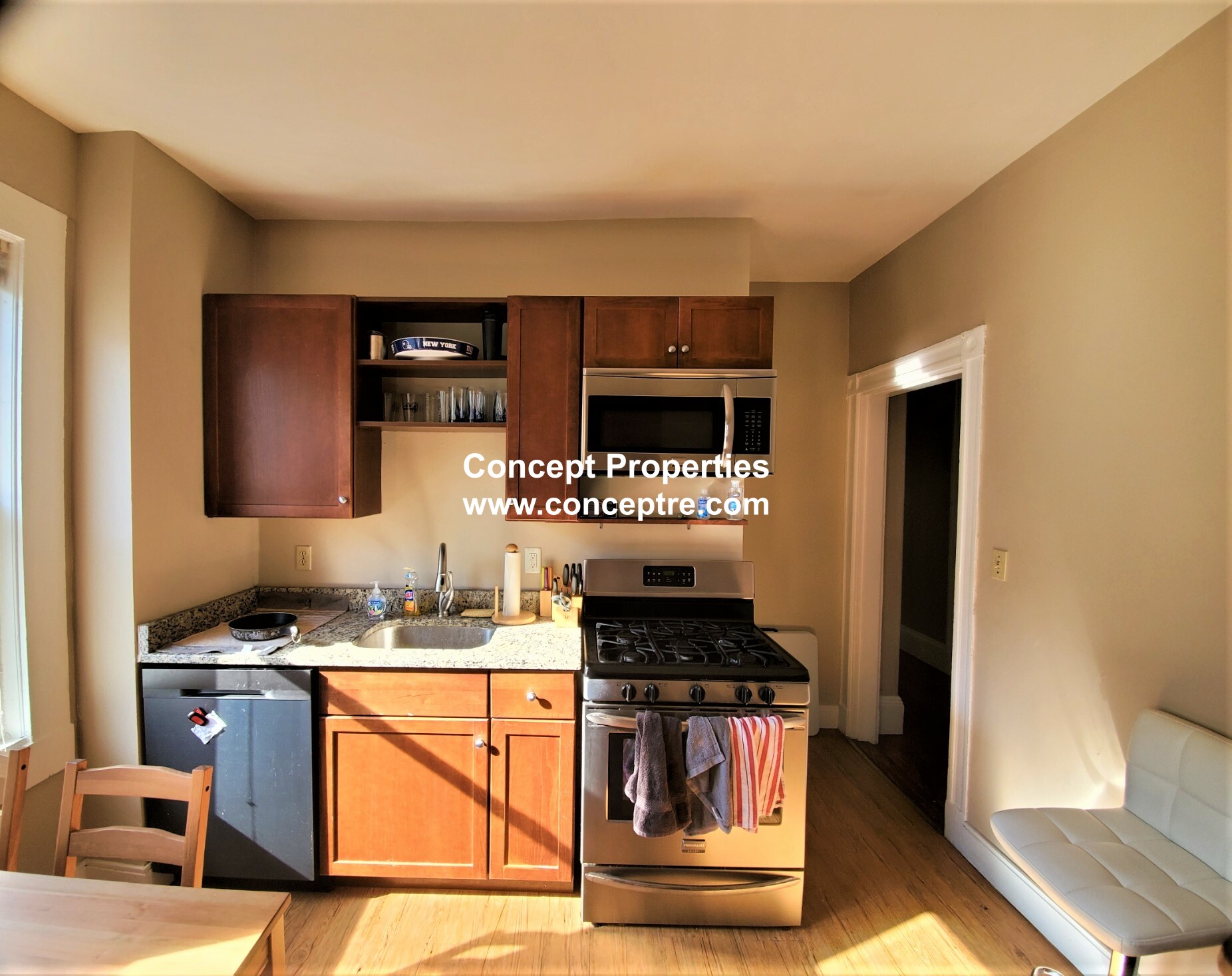 6 Sunset St, Mission Hill