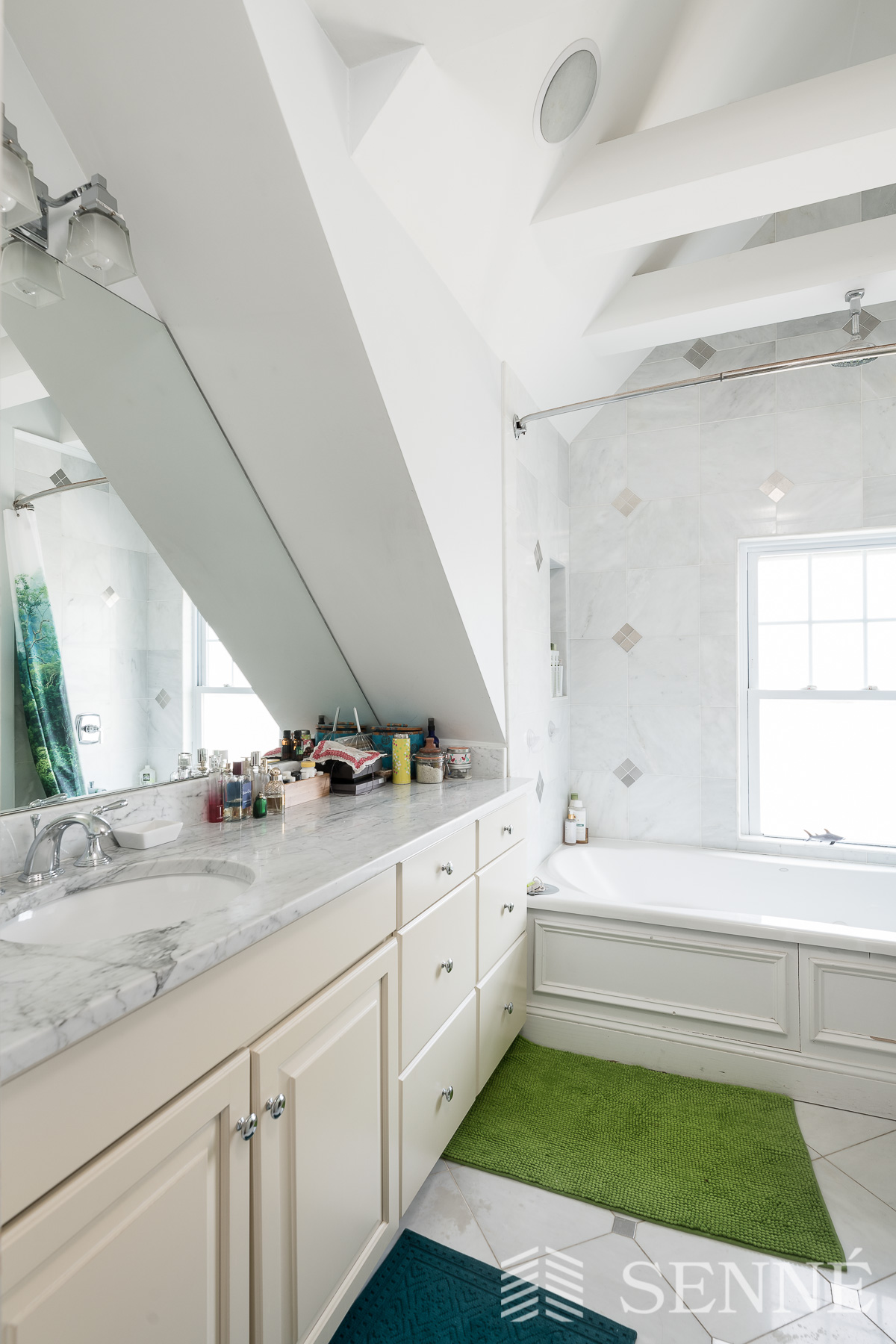 9 Meacham Rd, North Cambridge