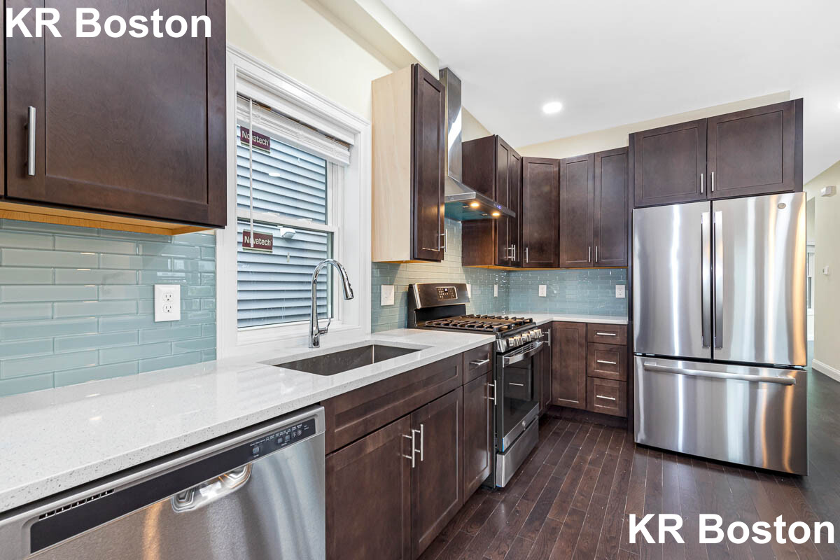 77 Winchester St, Medford