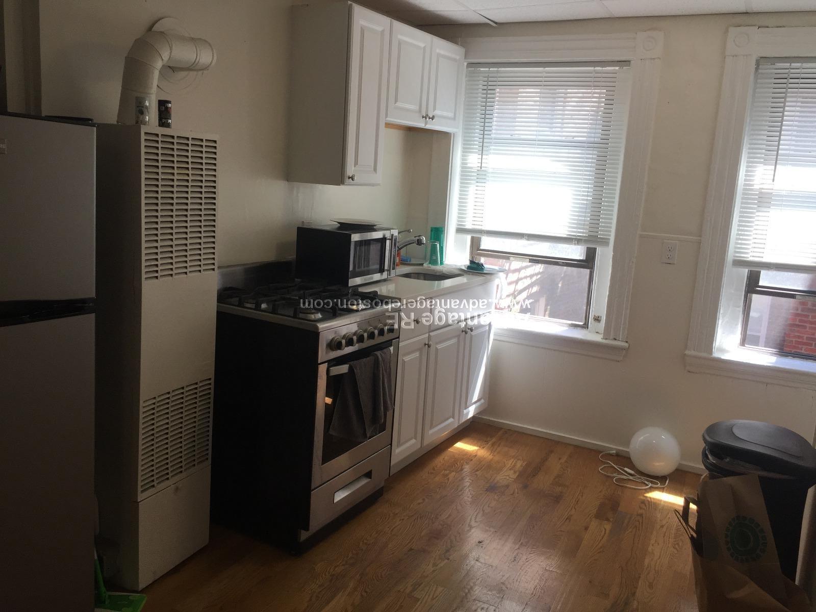 10 Wiget St, North End