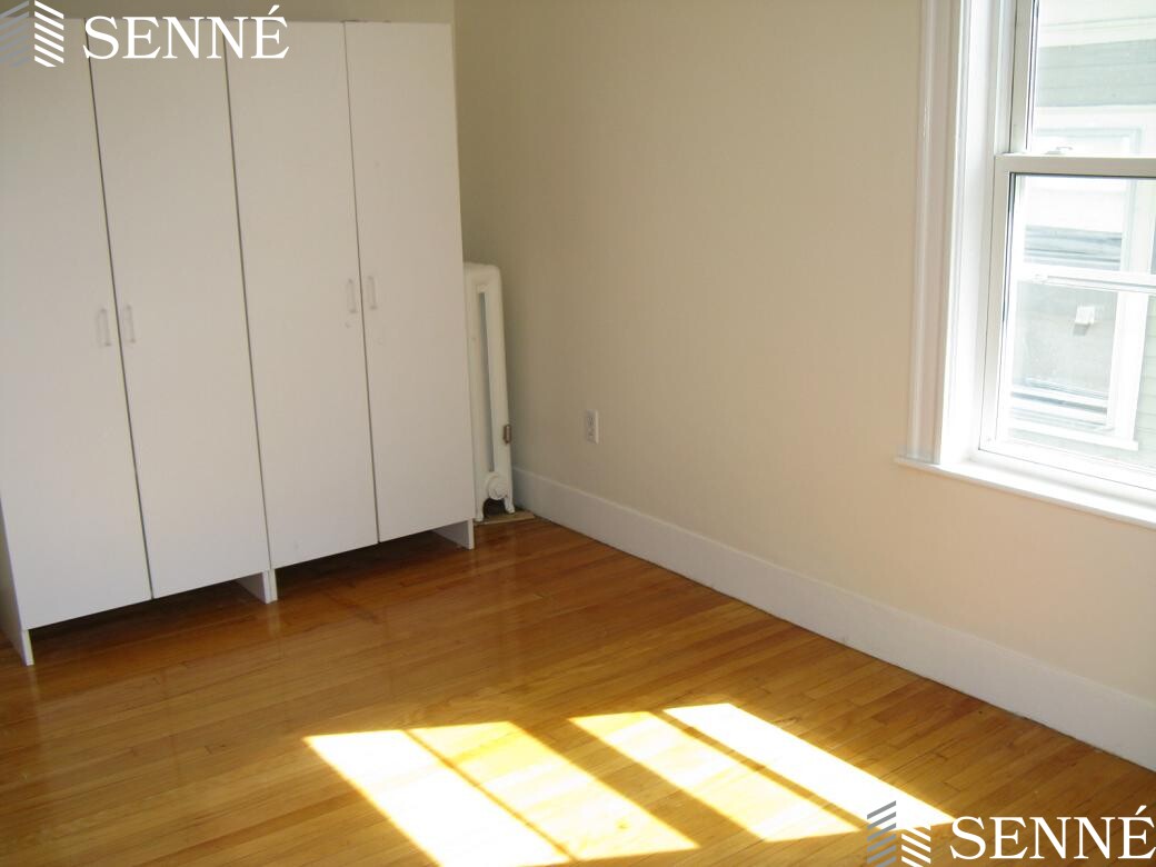 2 Sacramento St, Harvard Square