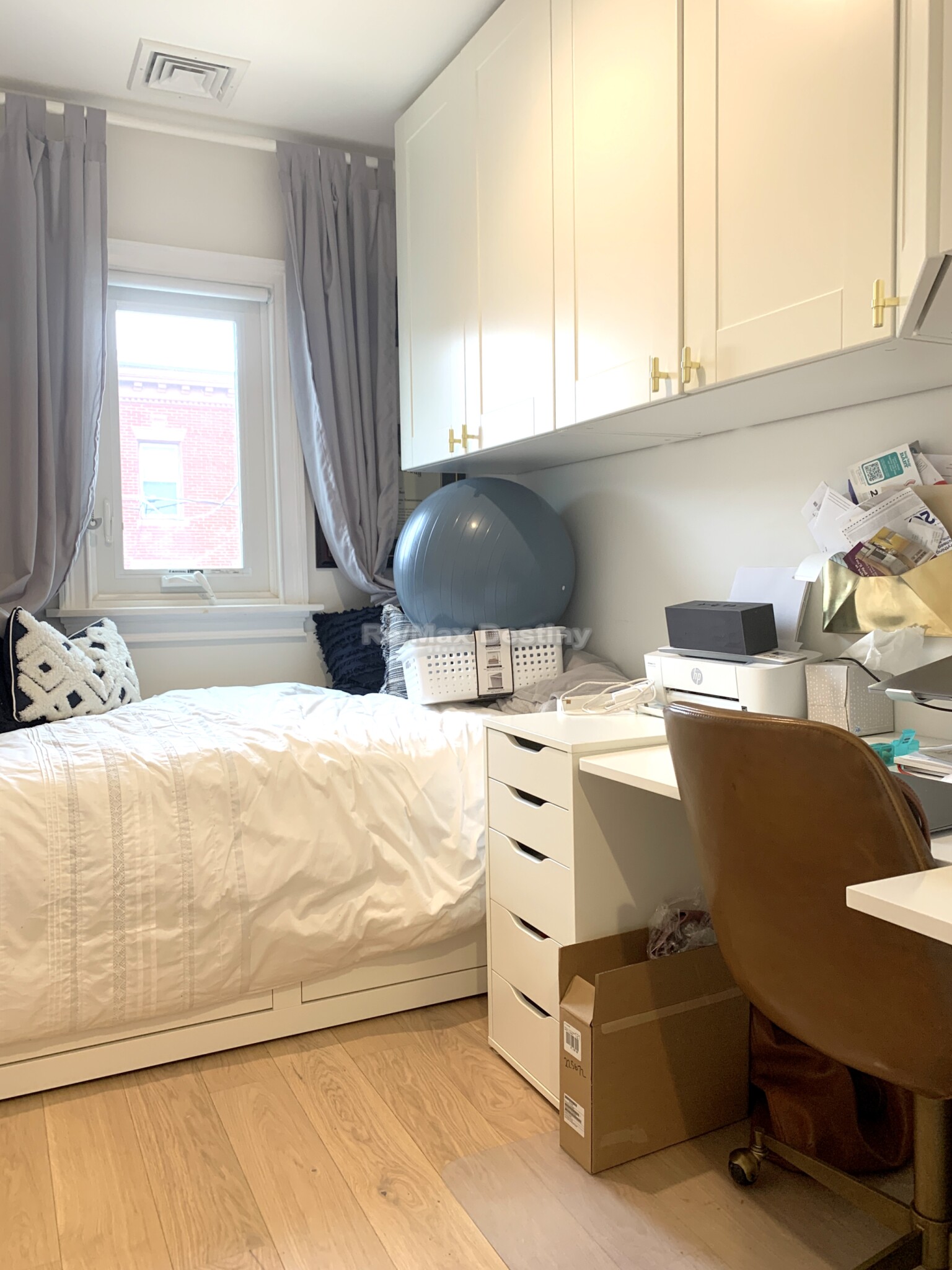 162 Saratoga St, East Boston