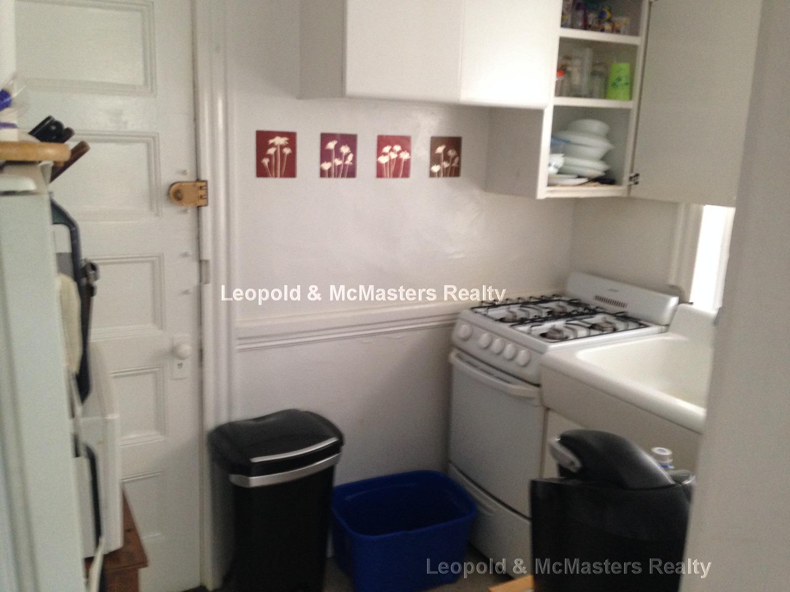 146 Oxford St, Porter Square