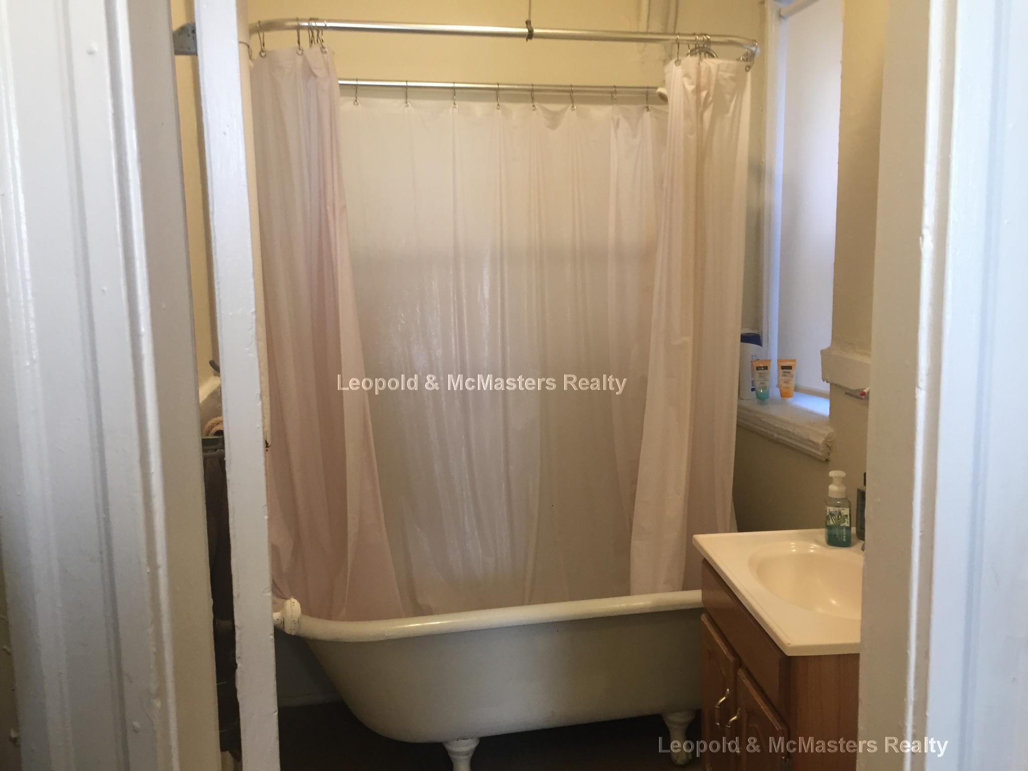 60 Woodstock Ave, Brighton