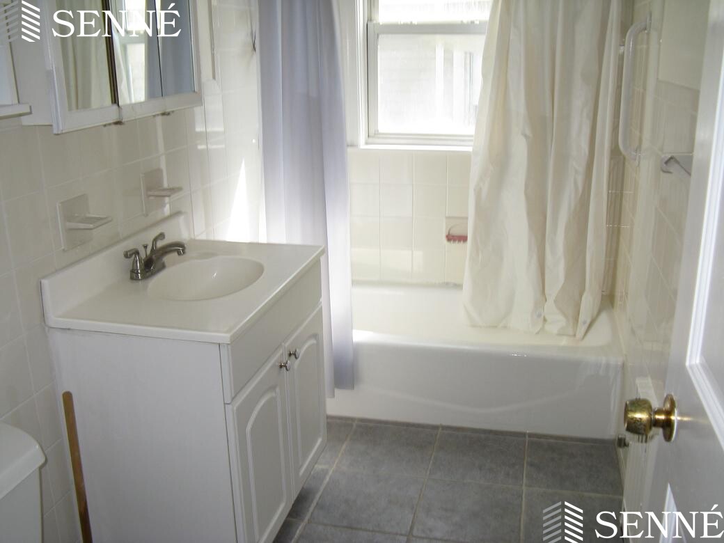 2 Sacramento St, Harvard Square