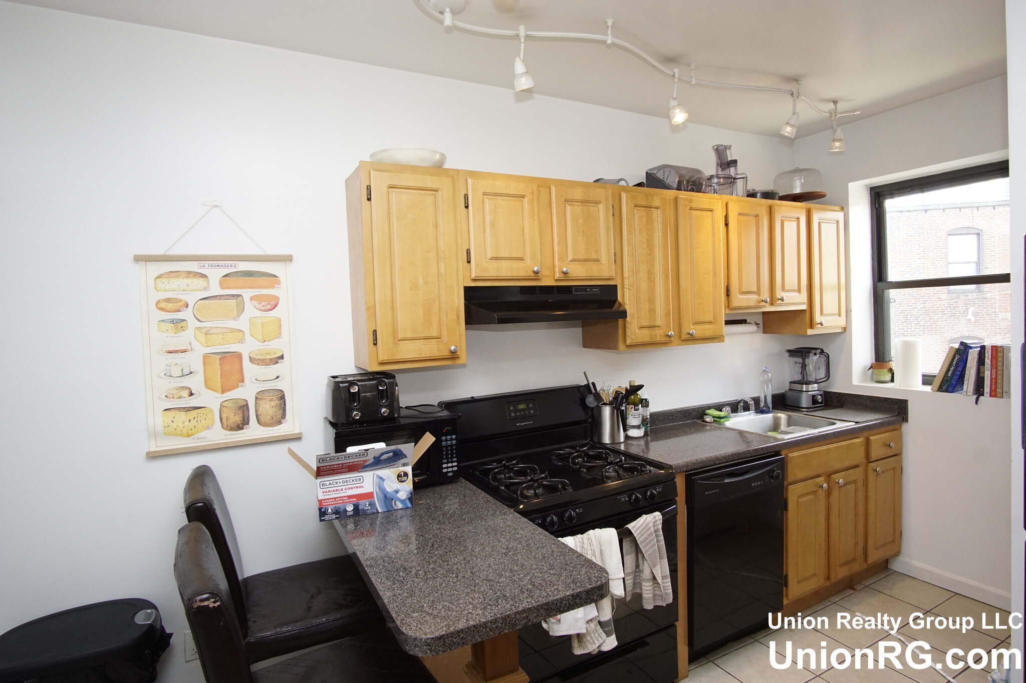 1942 Beacon St, Brighton