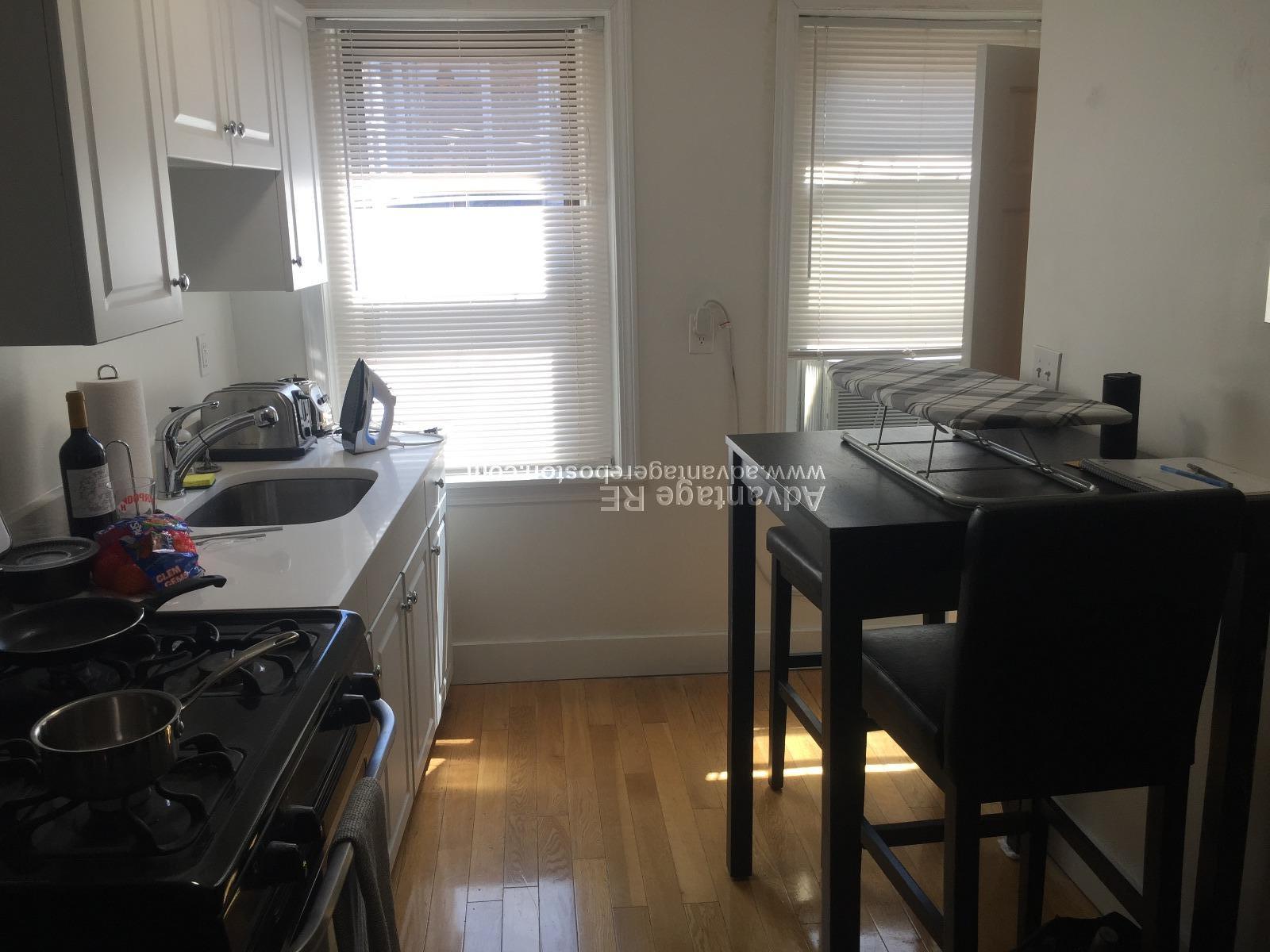 10 Wiget St, North End