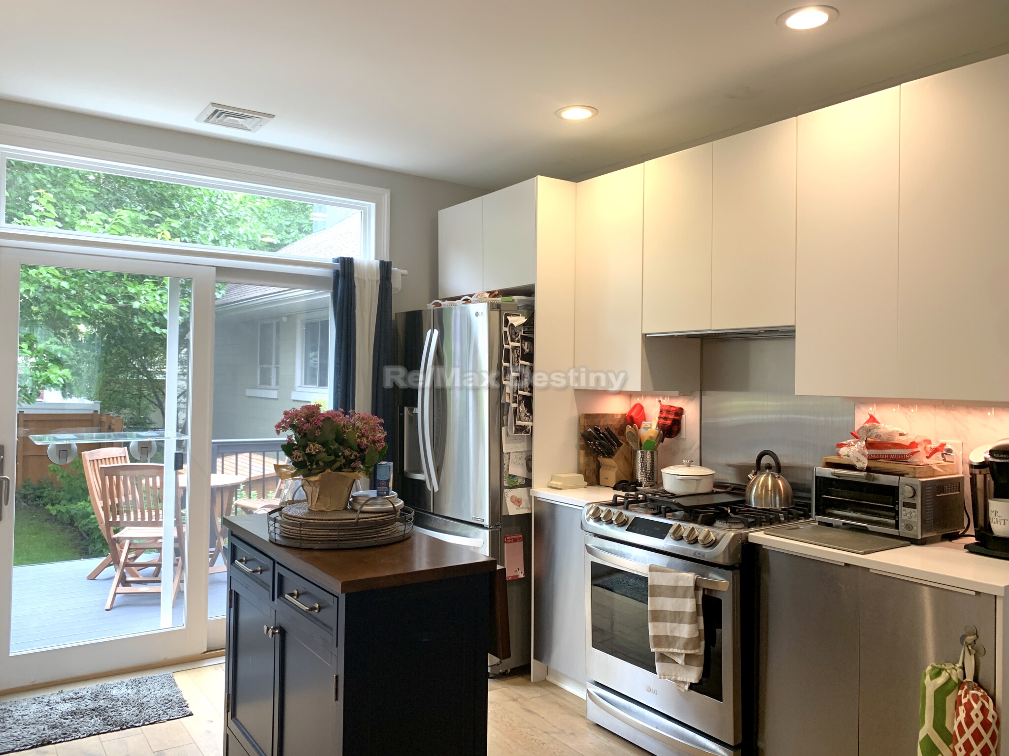 162 Saratoga St, East Boston