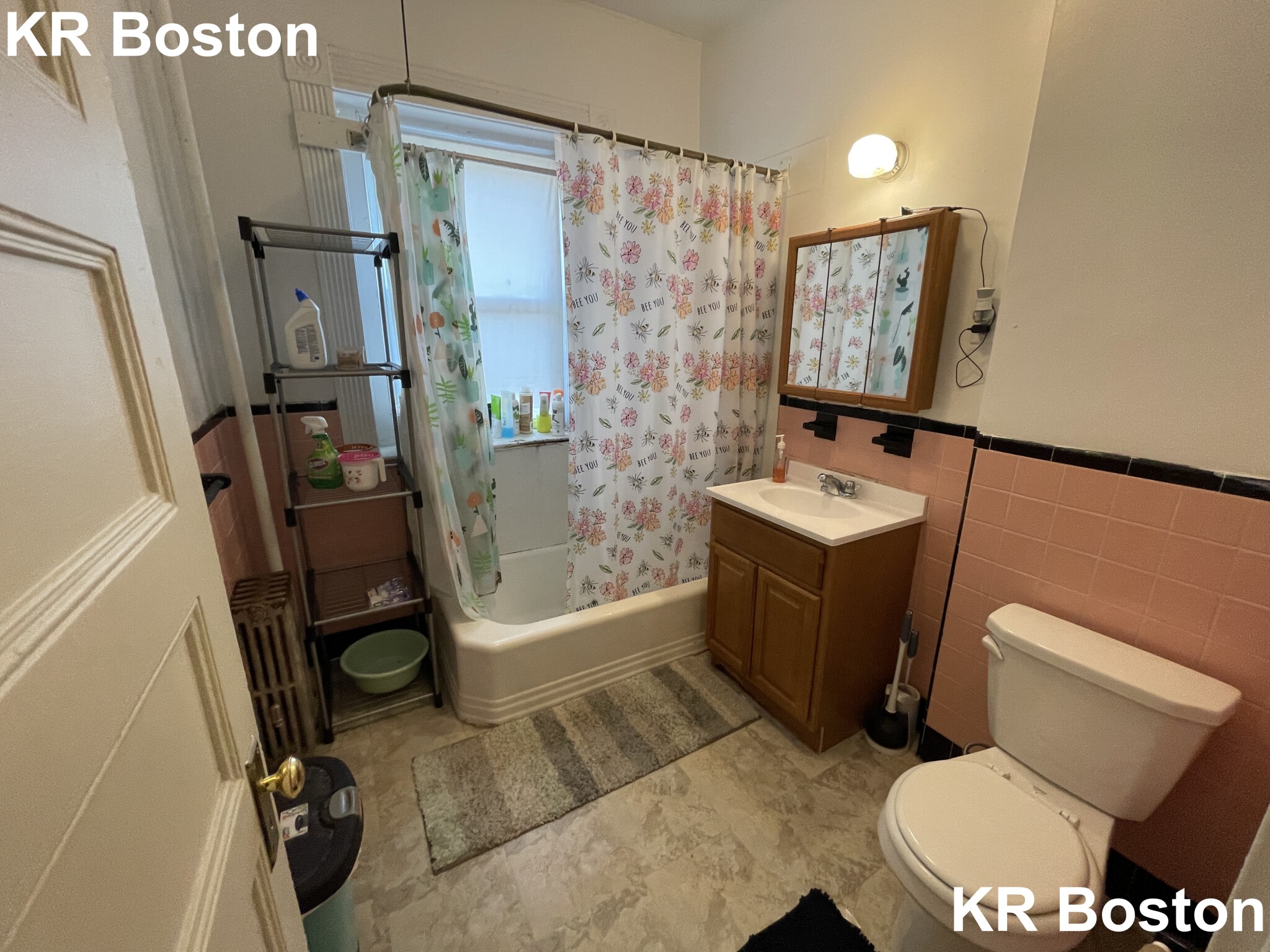 1589 Beacon St, Chestnut Hill