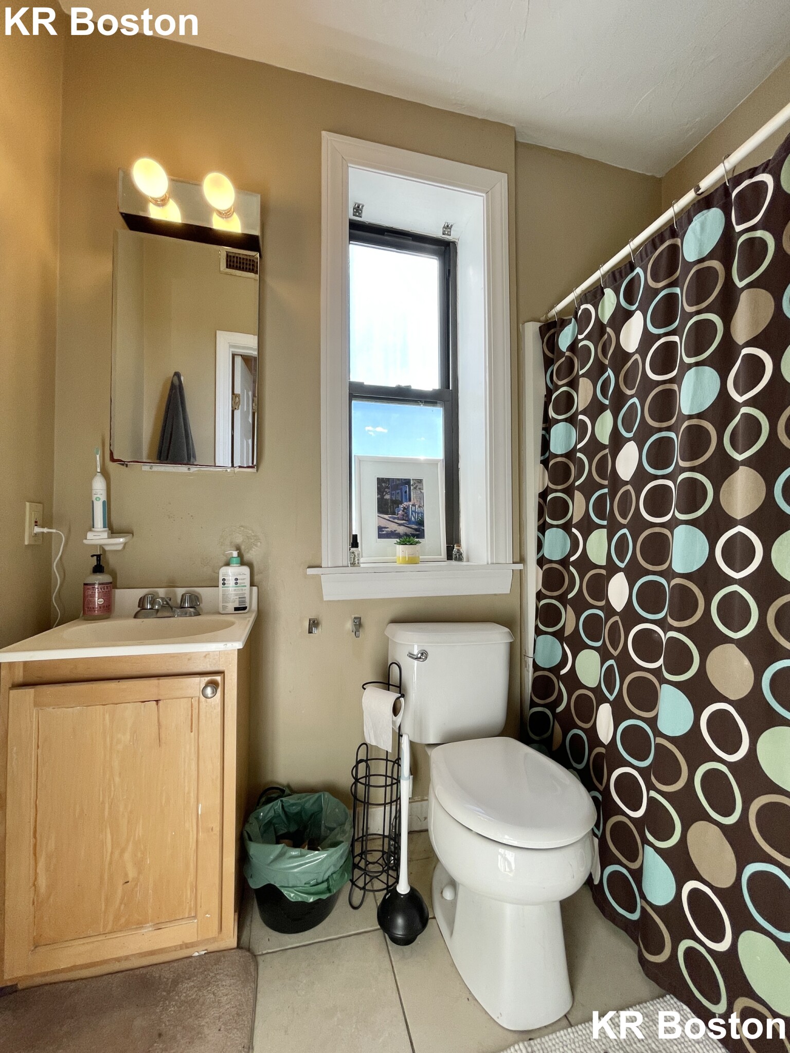 17 Highgate St, Allston