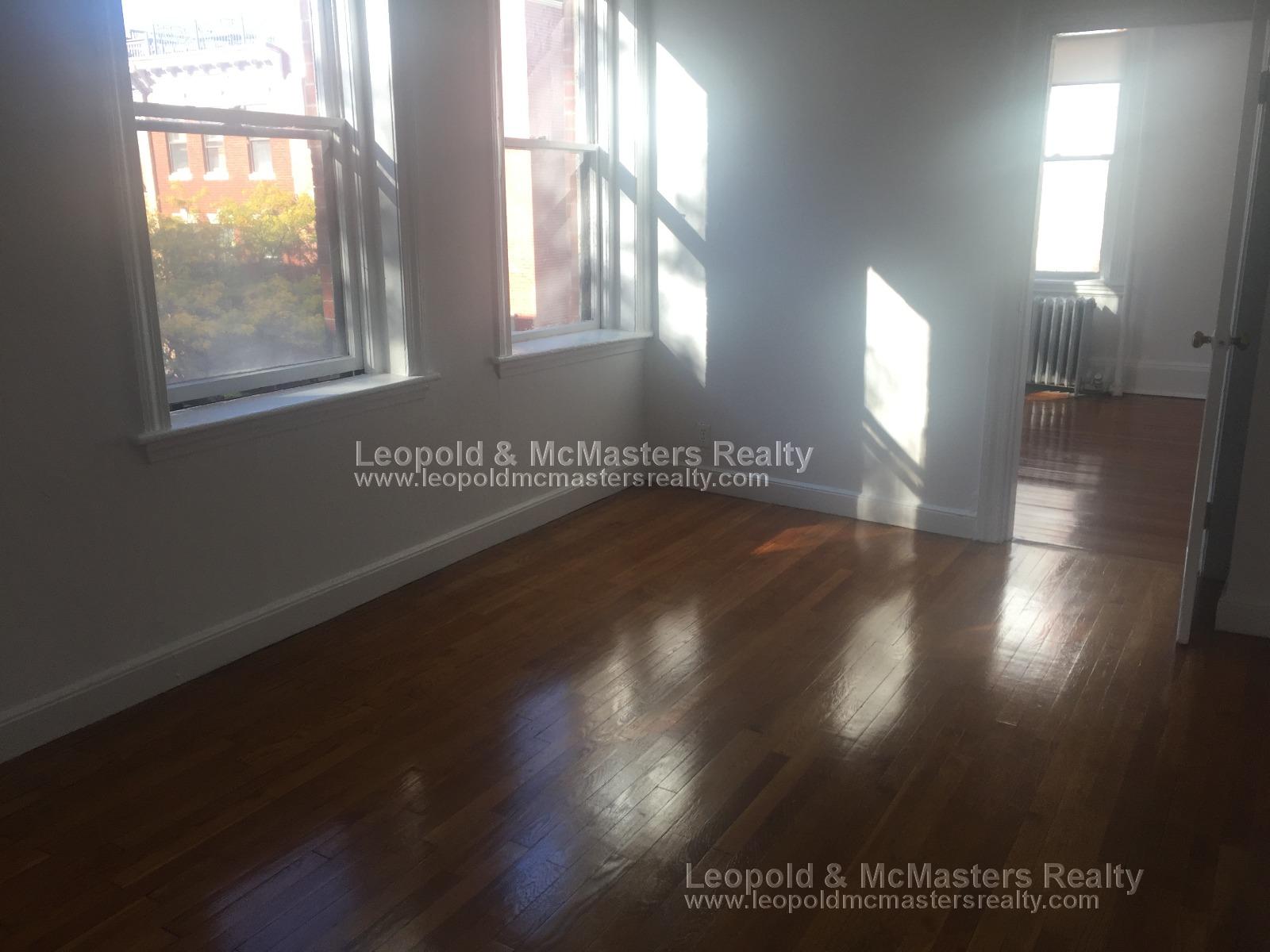 28 Grove St, Beacon Hill