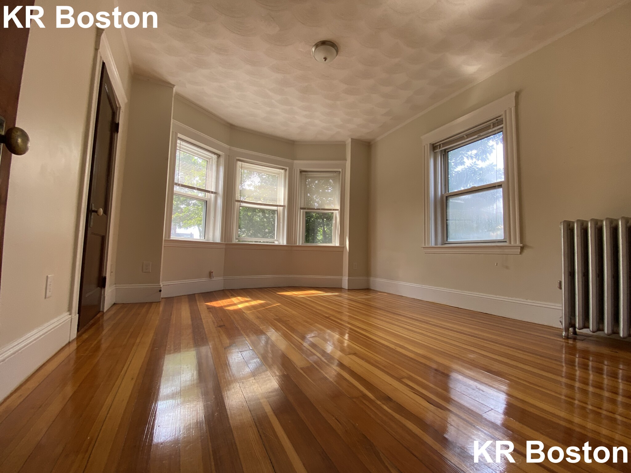 156 Summer St, Winter Hill