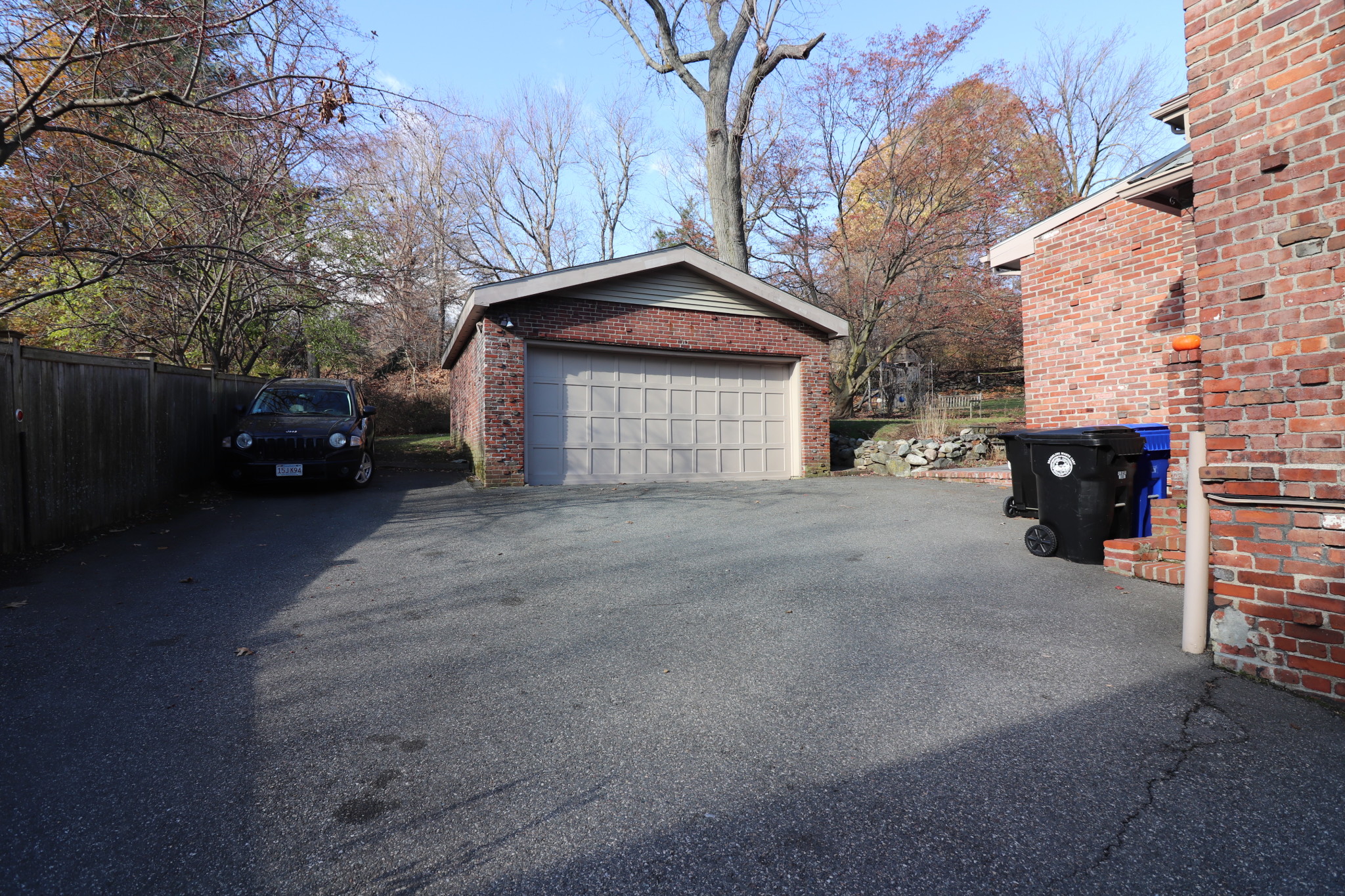 40 Blake Rd, Brookline Hills
