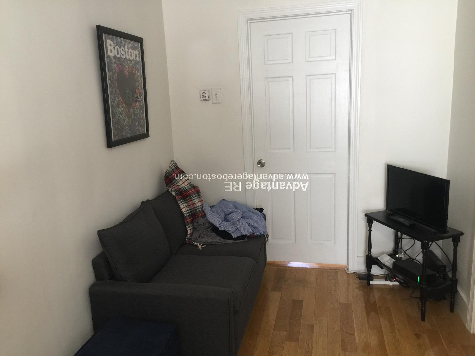 10 Wiget St, North End