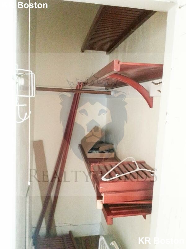 8 Scottfield Rd, Allston