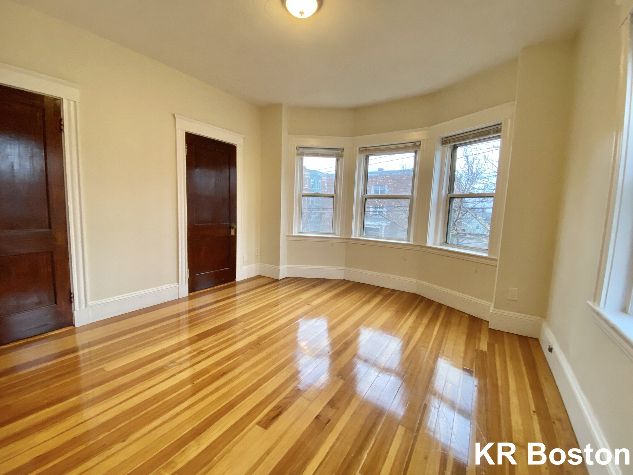 166 Summer St, Winter Hill