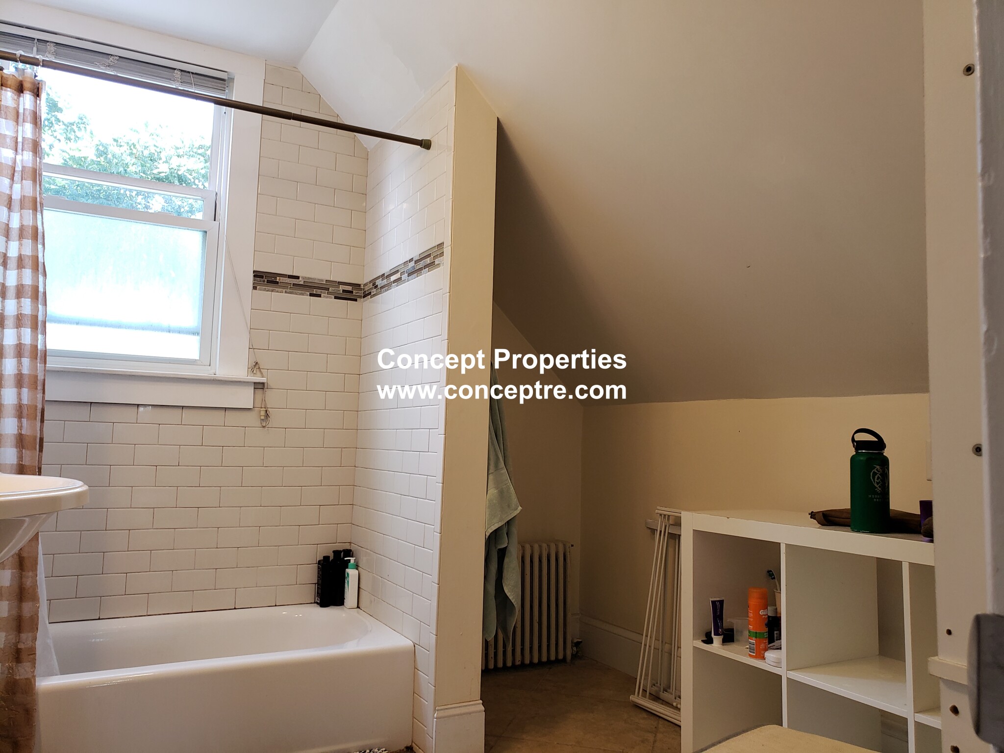 126 Saratoga St, East Boston