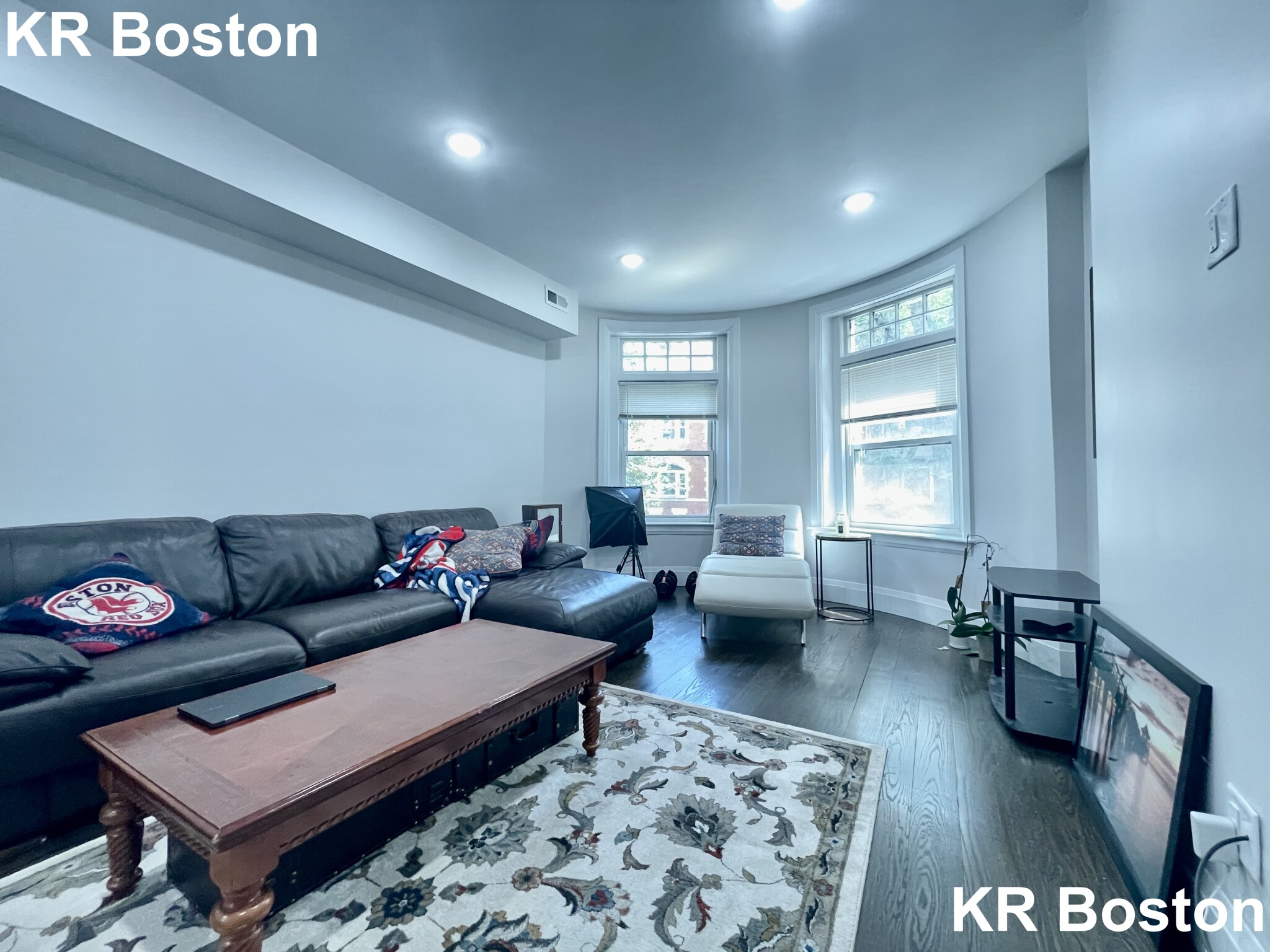 17 Strathmore Rd, Longwood