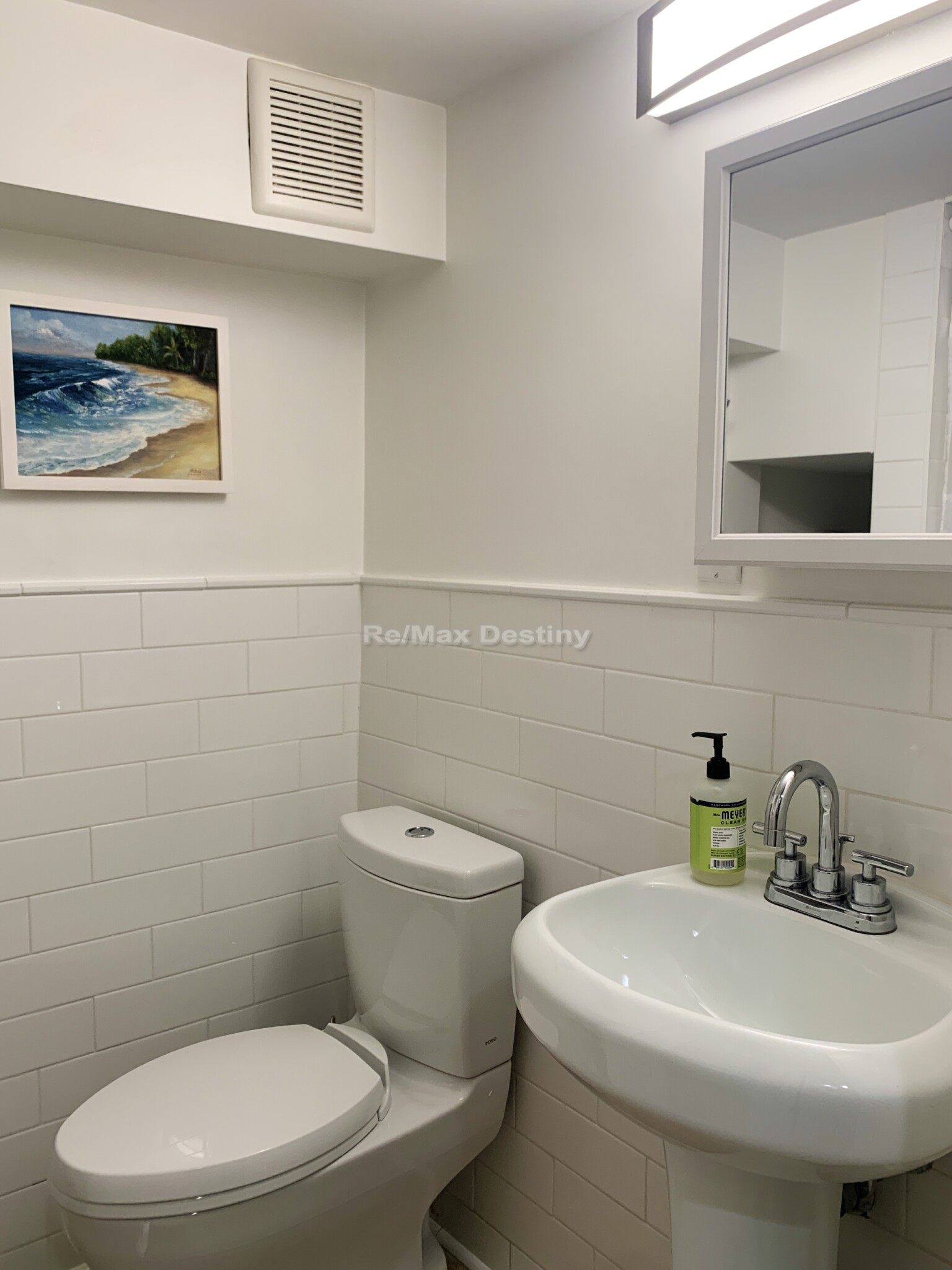 162 Saratoga St, East Boston