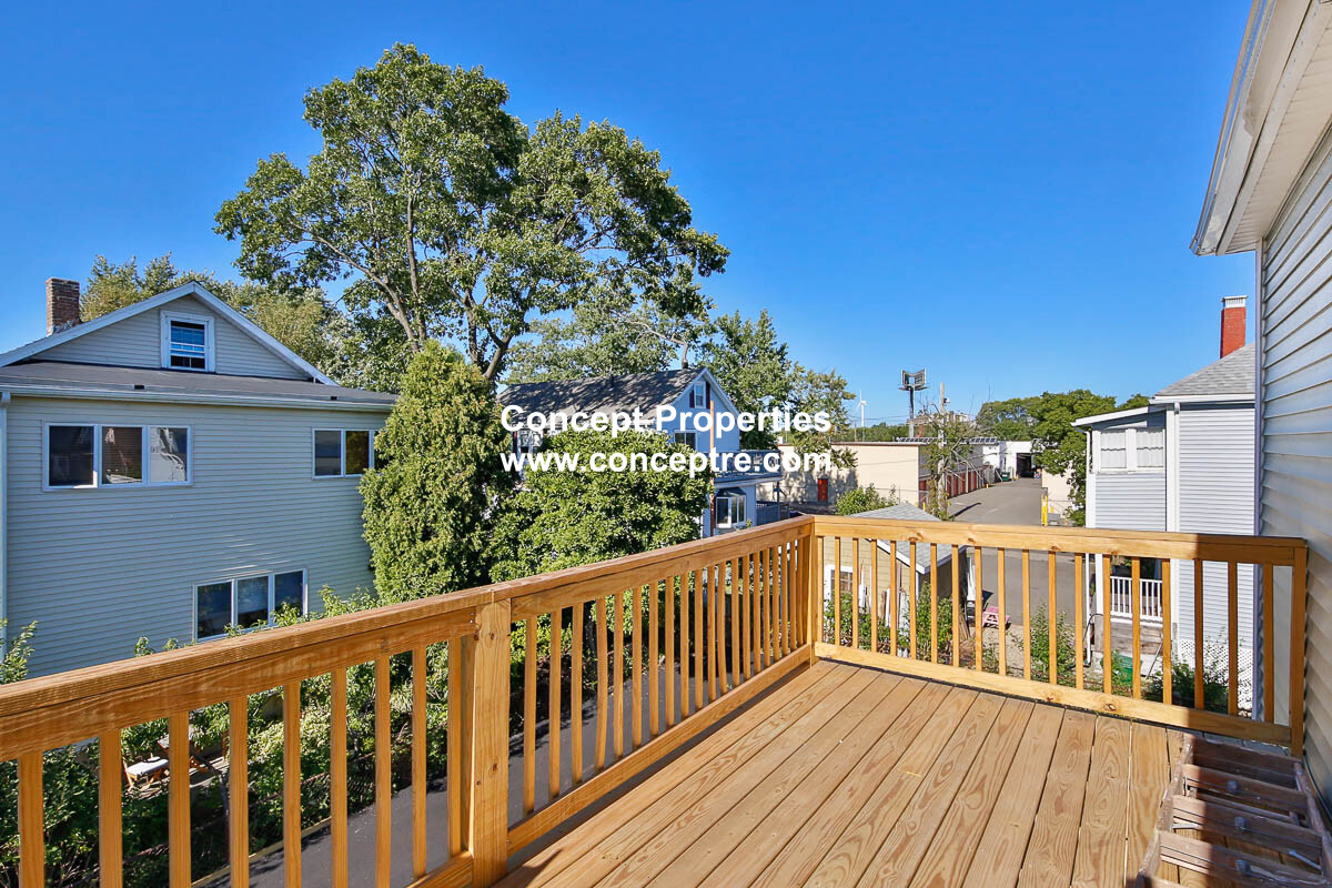 39 Harvard St, Charlestown