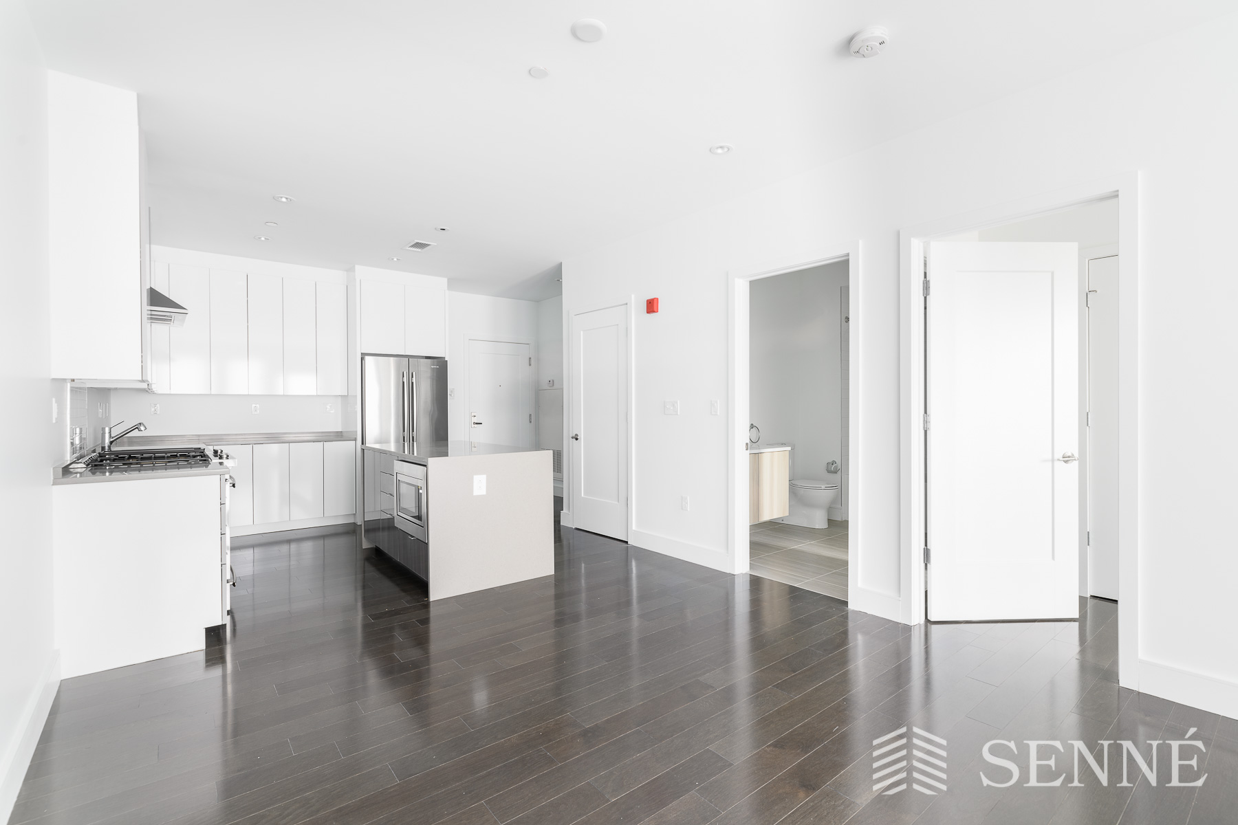 2 West 6th St, South Boston