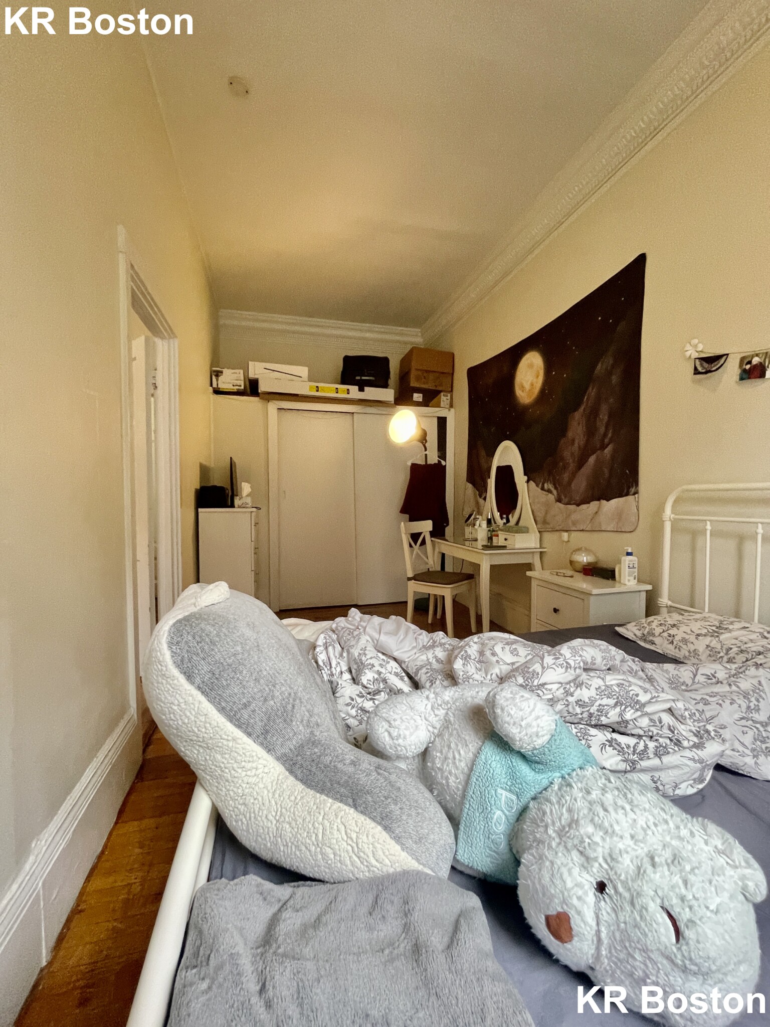 48 Bay State Rd, Fenway