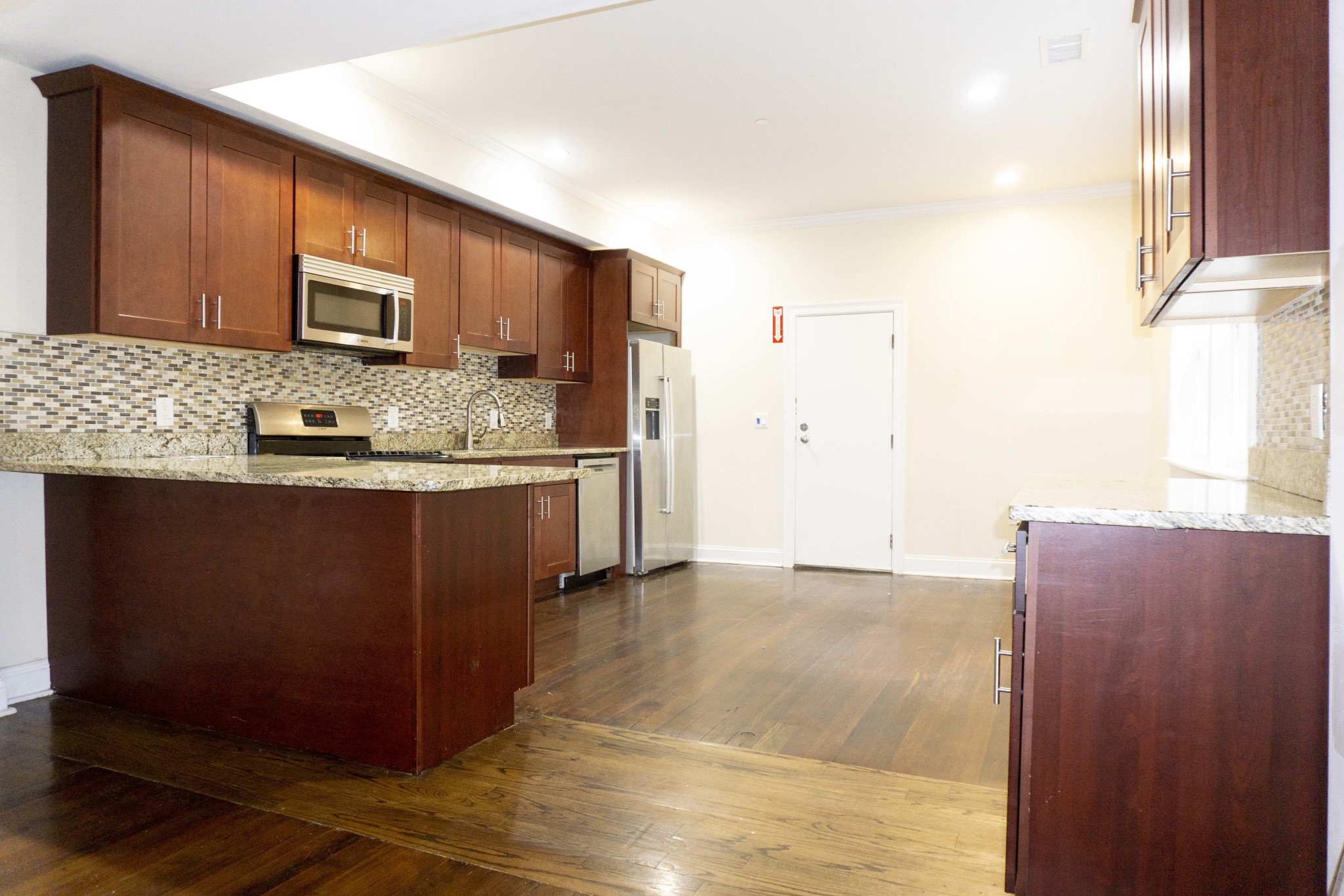 18 Robeson St, Jamaica Plain